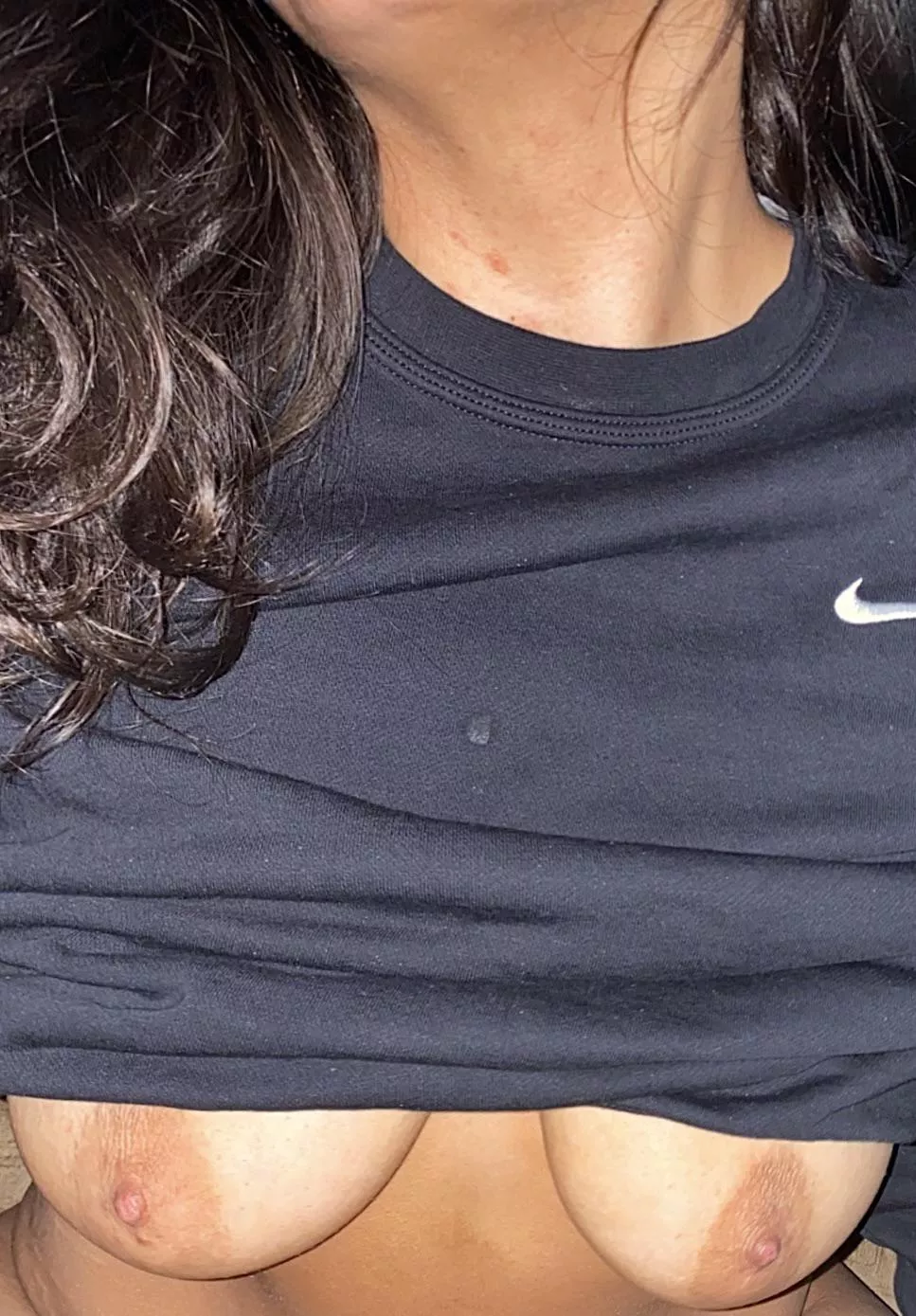 Post-blowjob: tits out and cum on my shirt…I wish every drop went in my mouth 🥺🤤 posted by Anonymous54788