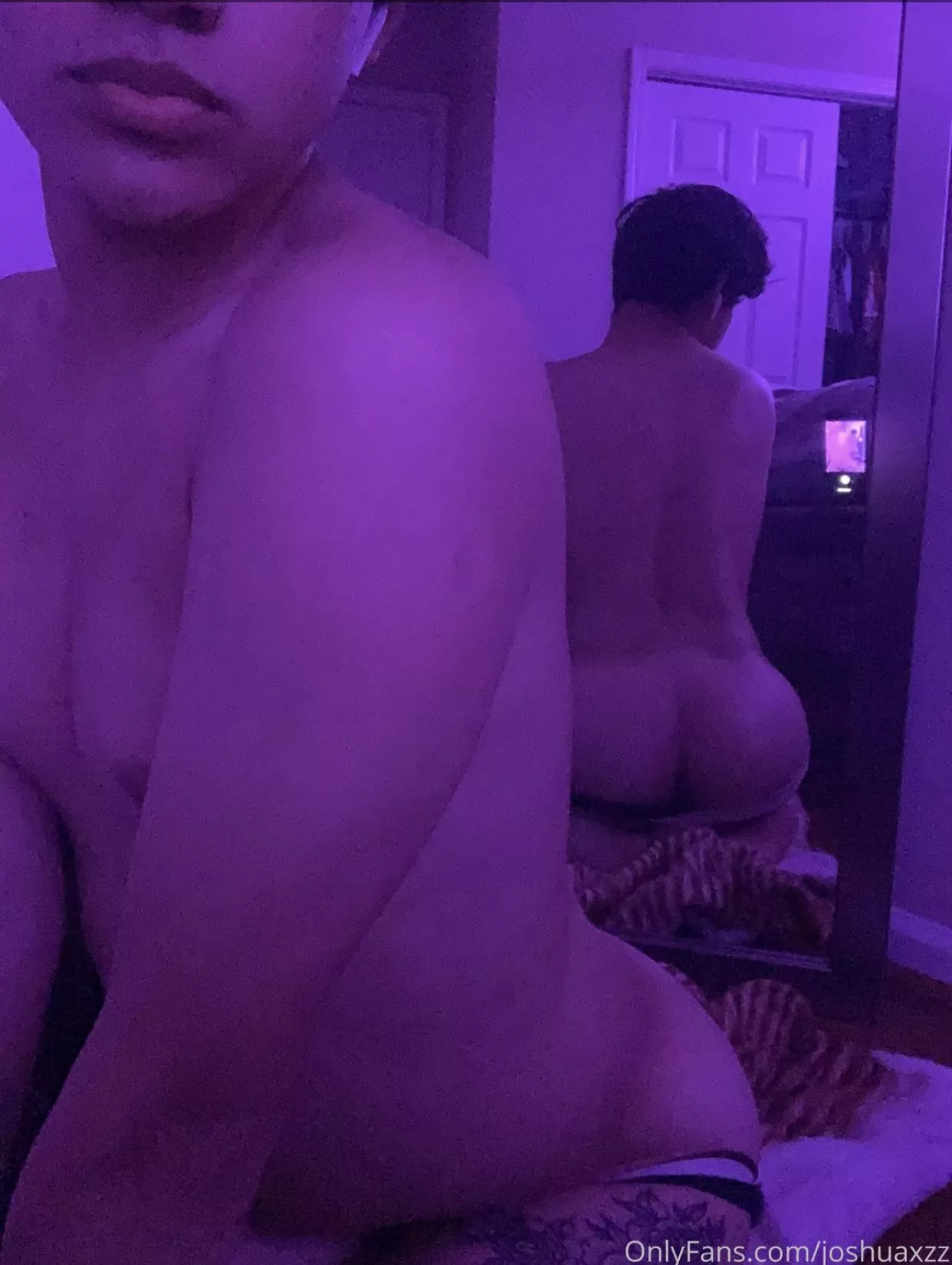 Pov i want you to play with my 18yr old ass 😇😈👅 posted by joshuaxzz