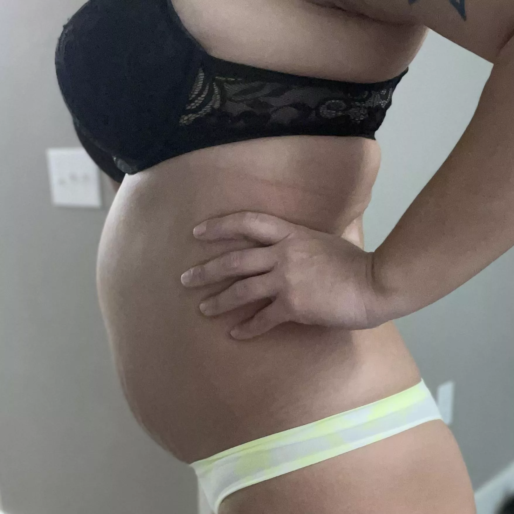 Pregnant mom of 2. Would you fuck me?? posted by Daniellenichole88