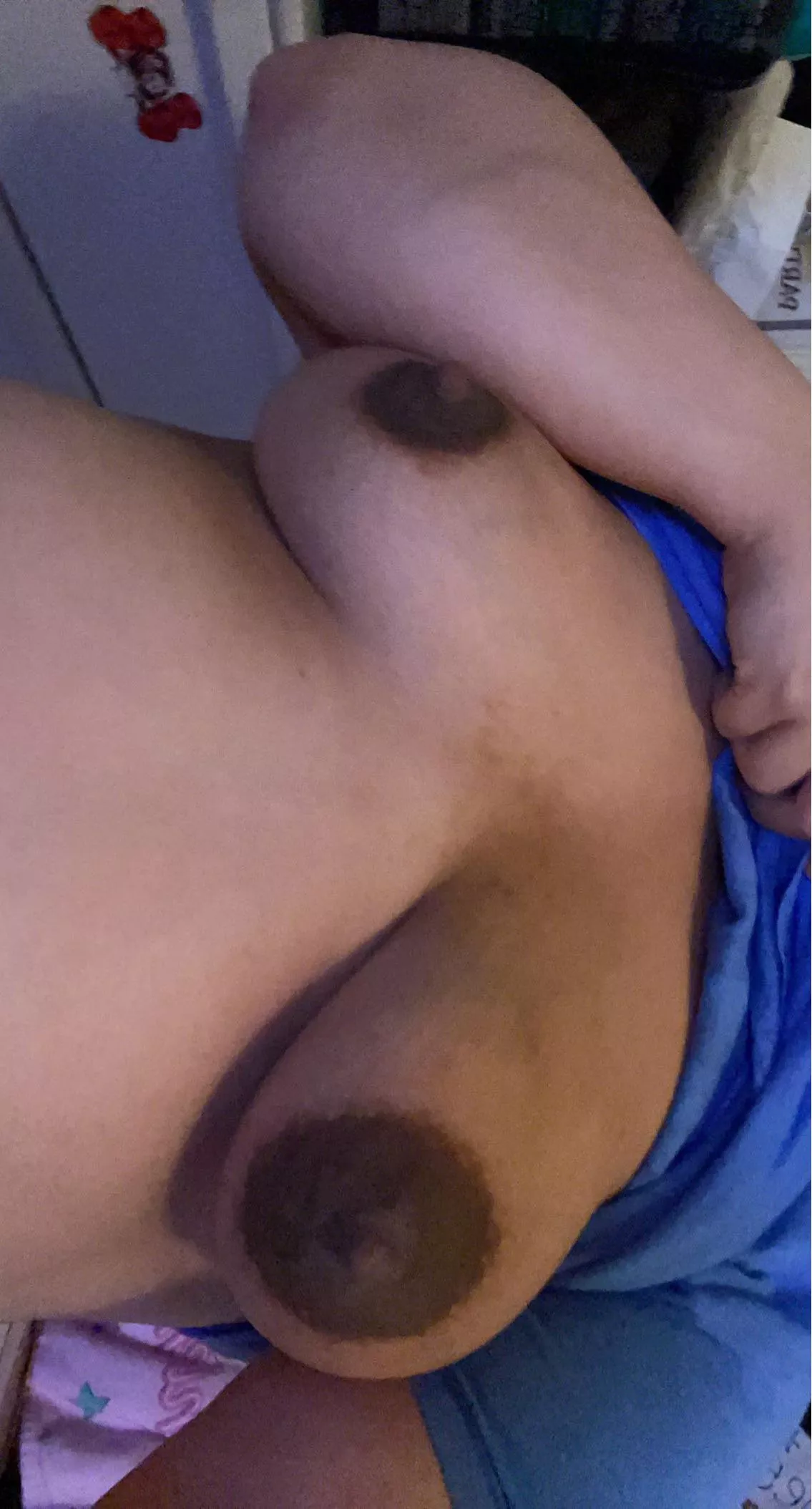 Pregnant tits posted by Babyccakes25