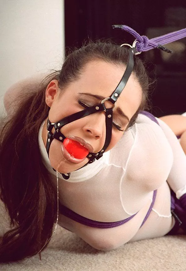 Pretty girls always look the prettier when gagged 😈 posted by AwesomeNiss21