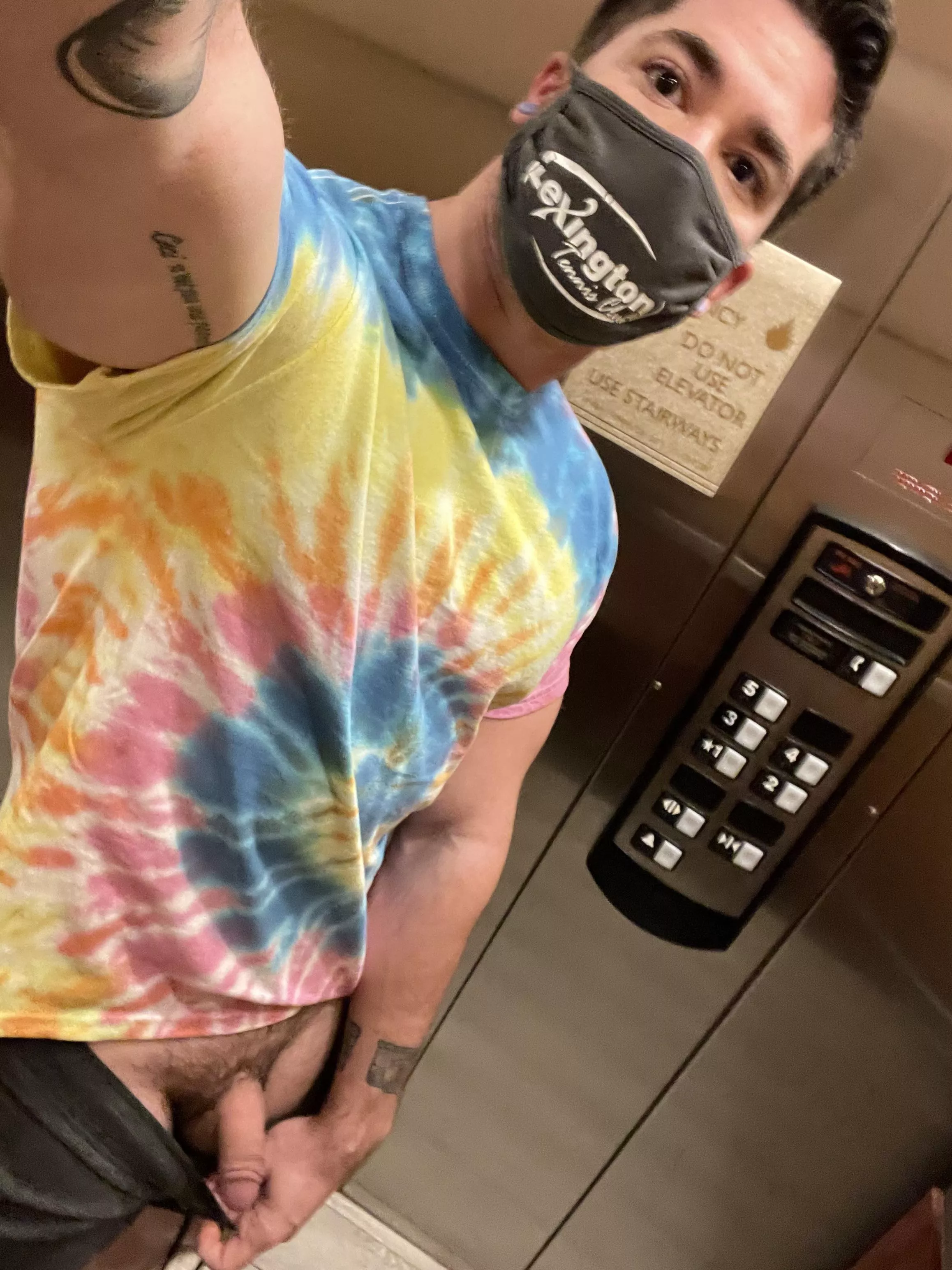 Pulled my cock out in an elevator posted by thatyogafvcker