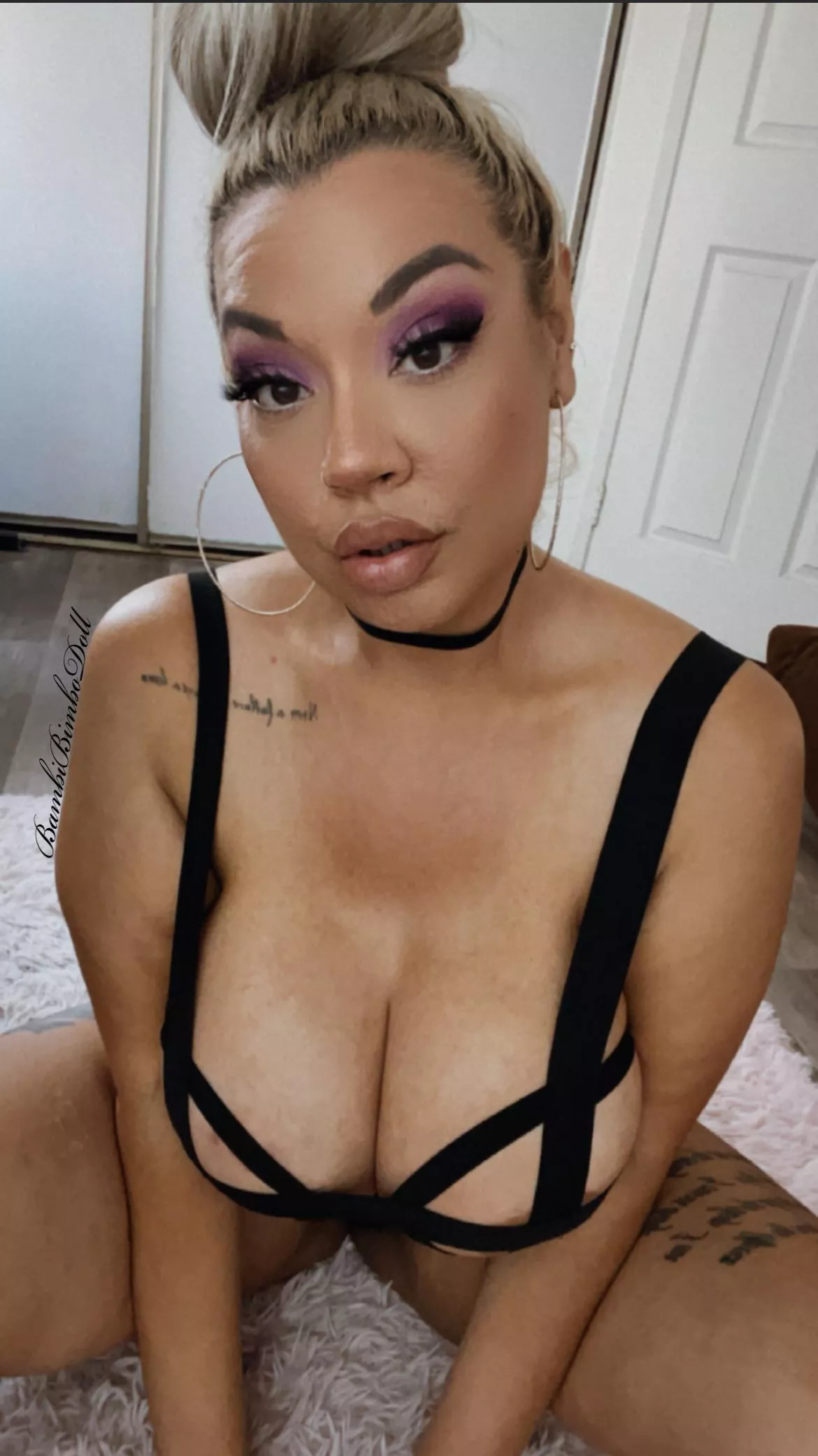 Purple look [oc] posted by BimboInTraining_