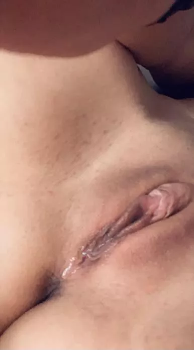 Quick close up. Rate? 😋 posted by xcumdumpster631