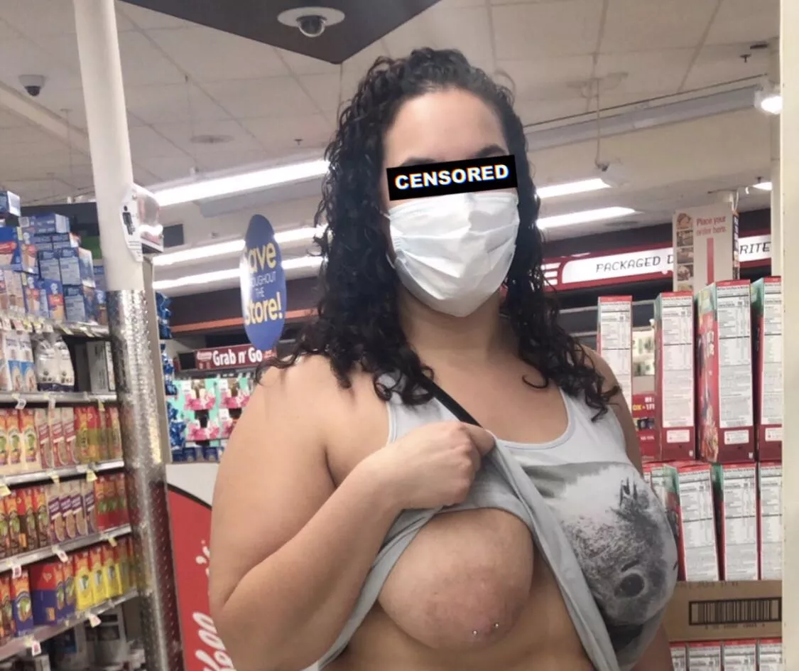 Quick flash at Shop Rite 😷 (OC) posted by Bojack4Prez