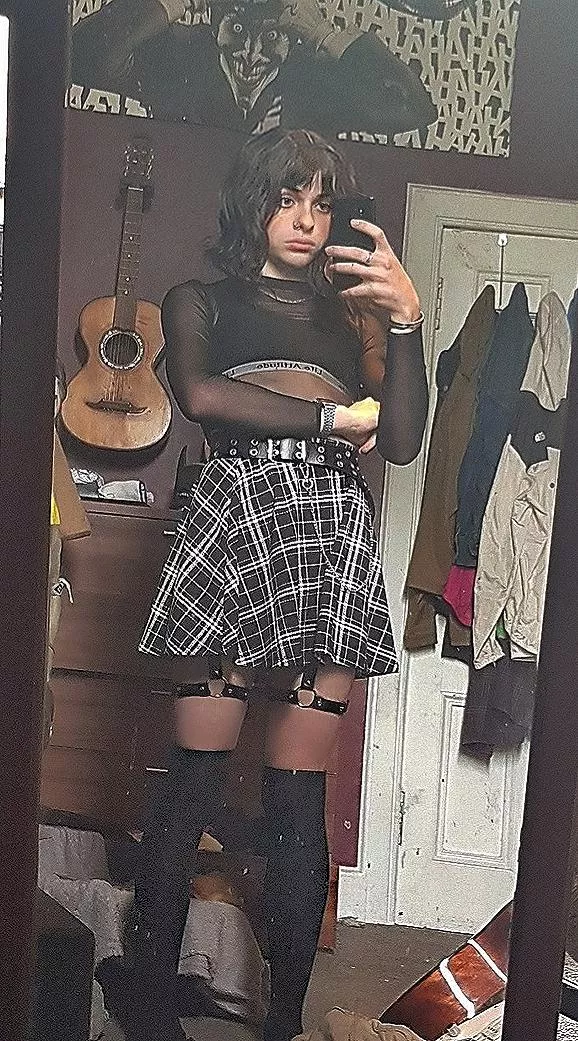 Rate my look?🤷‍♀️ posted by cuti33kiera