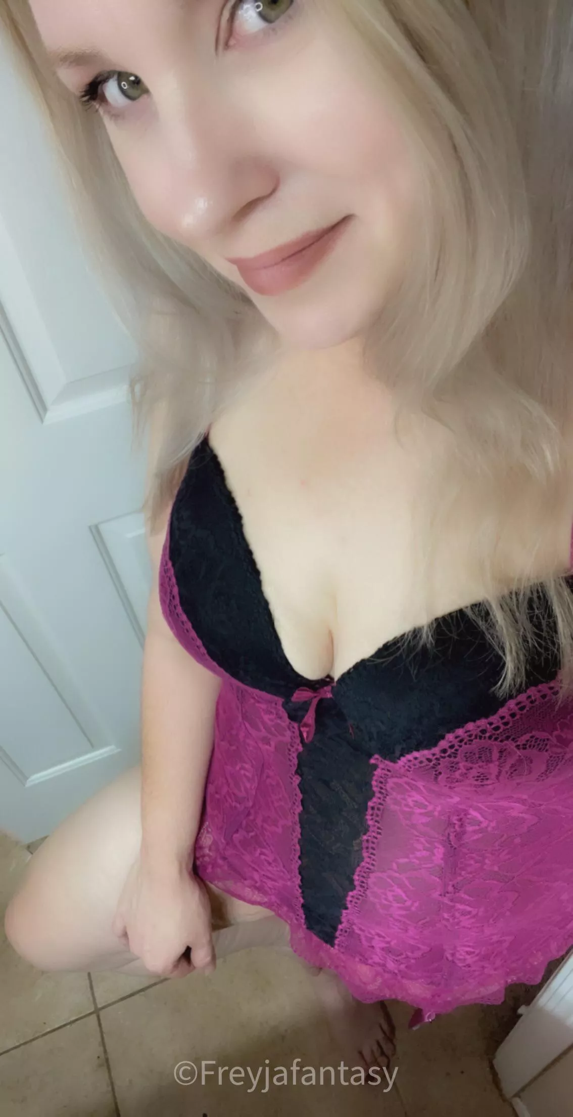 Rate my Milfness 😘 posted by FreyjaFantasy