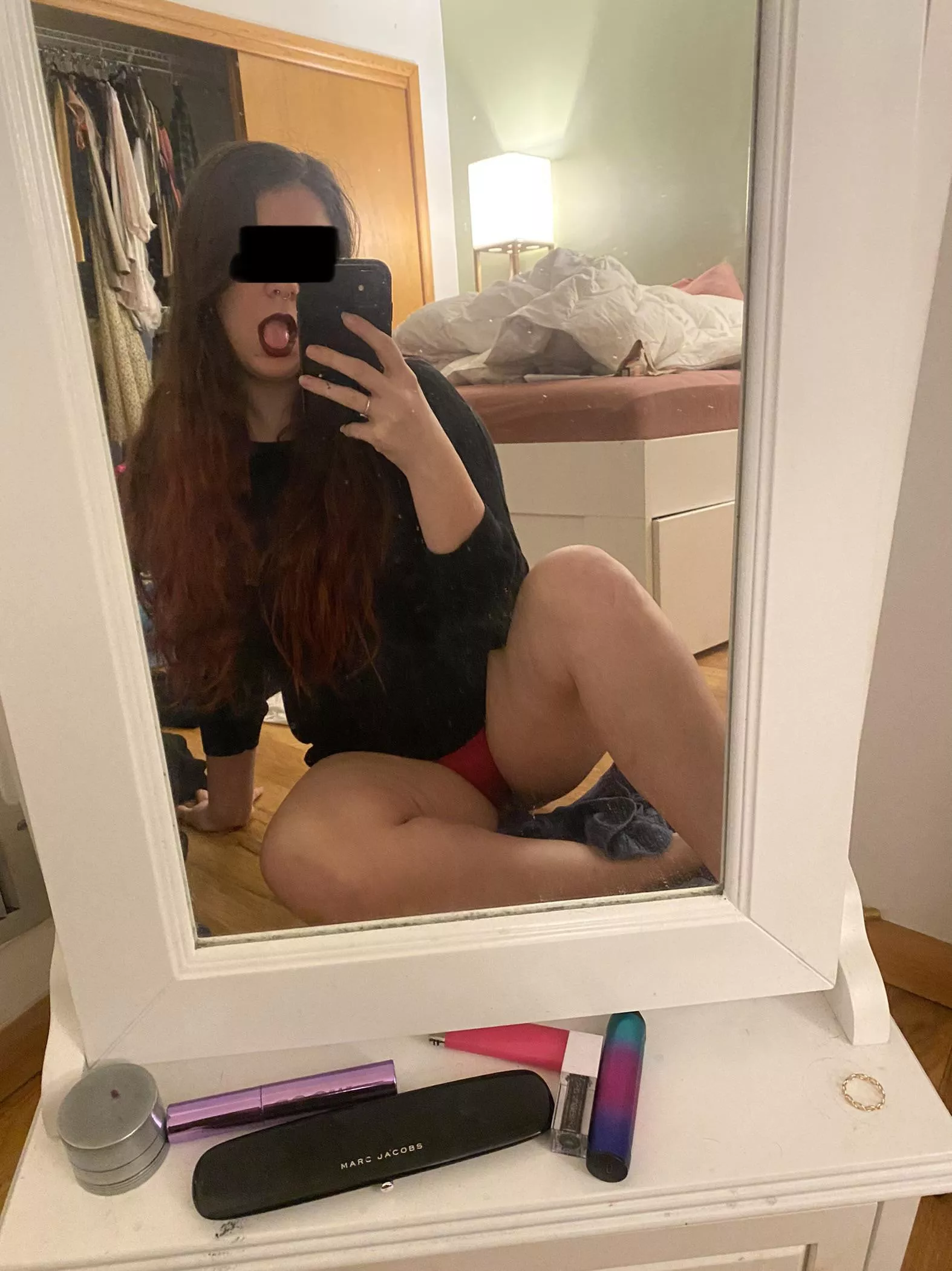 ready to have my lipstick ruined (f) posted by vagabondage_420