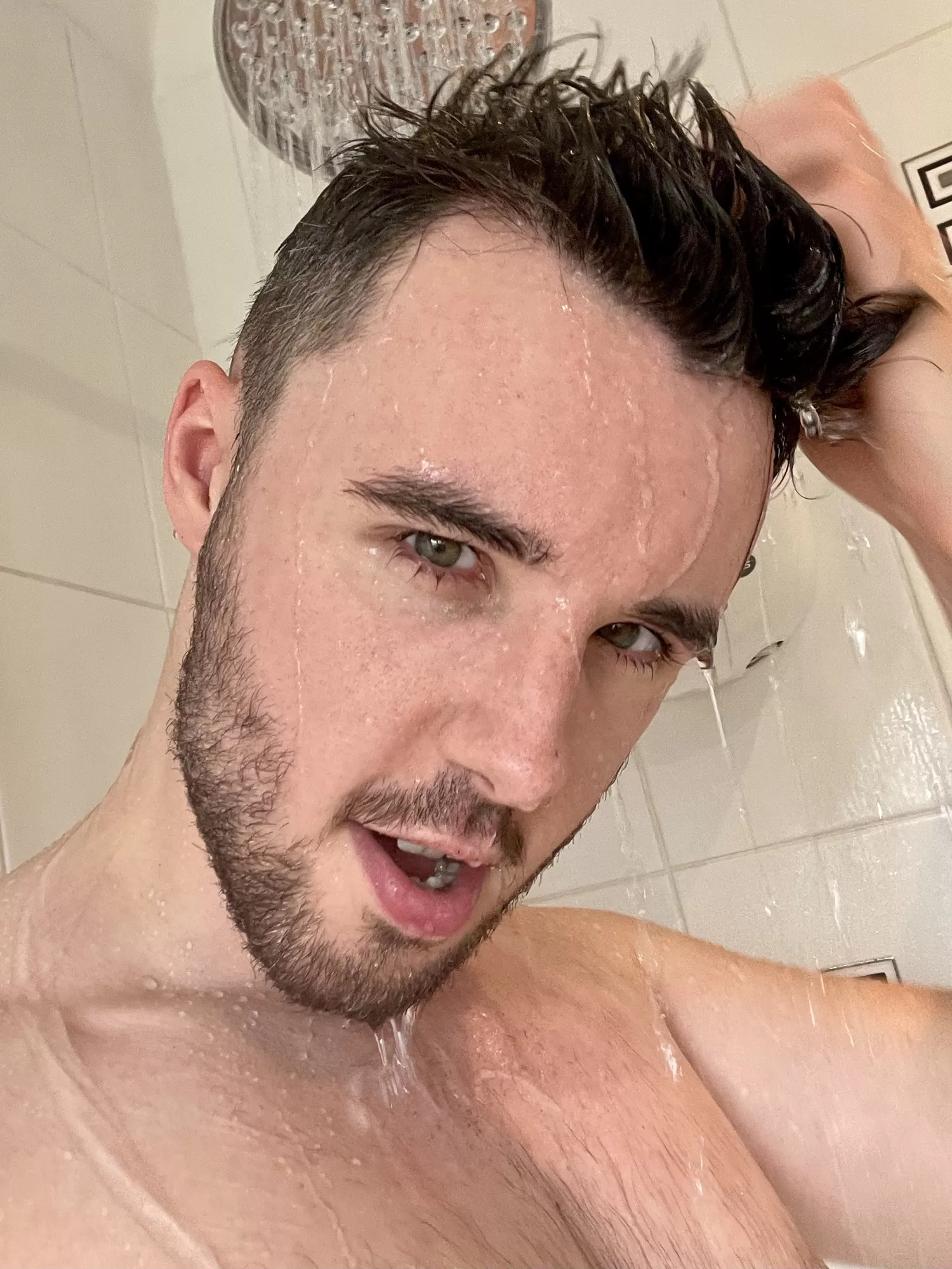 Recovering from the stress of Frostpunk with a steamy shower posted by KaiDaniels2054