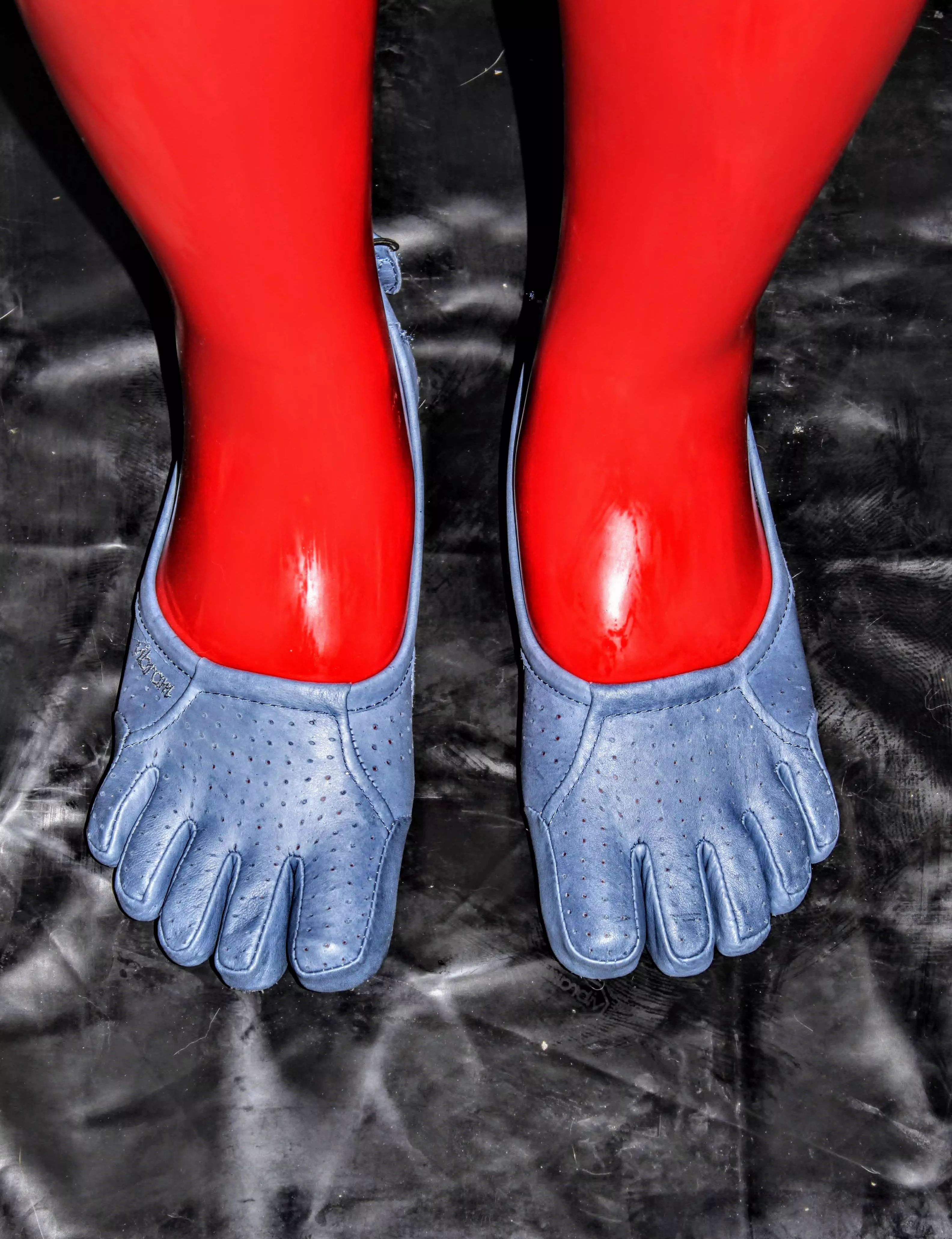 Red latex toe socks and blue Vibram FiveFingers posted by MutexLatex