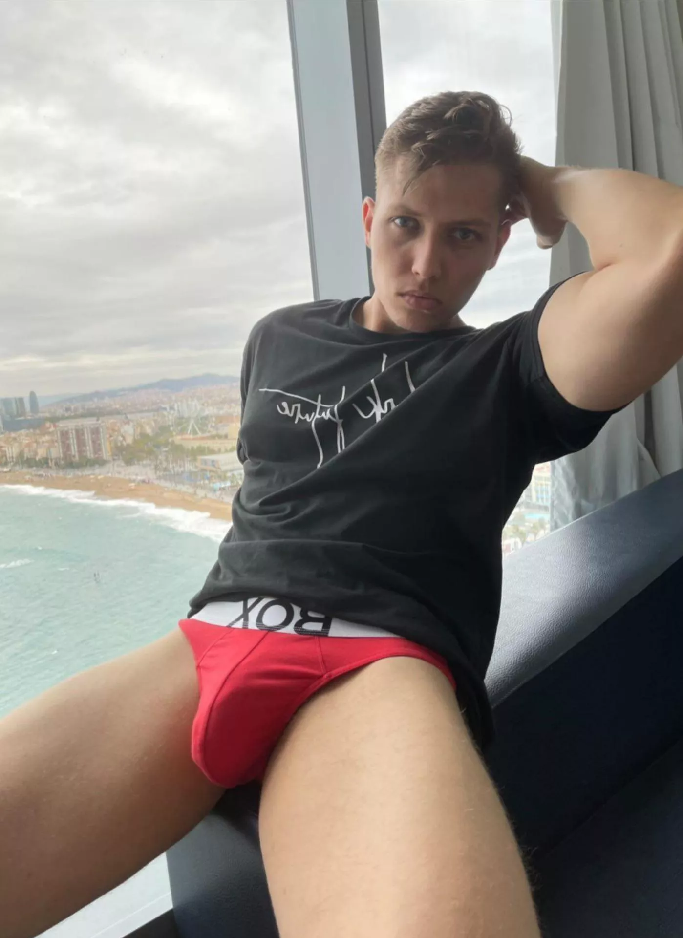 Red underwear lovers? 👅 posted by Nicolasferrington