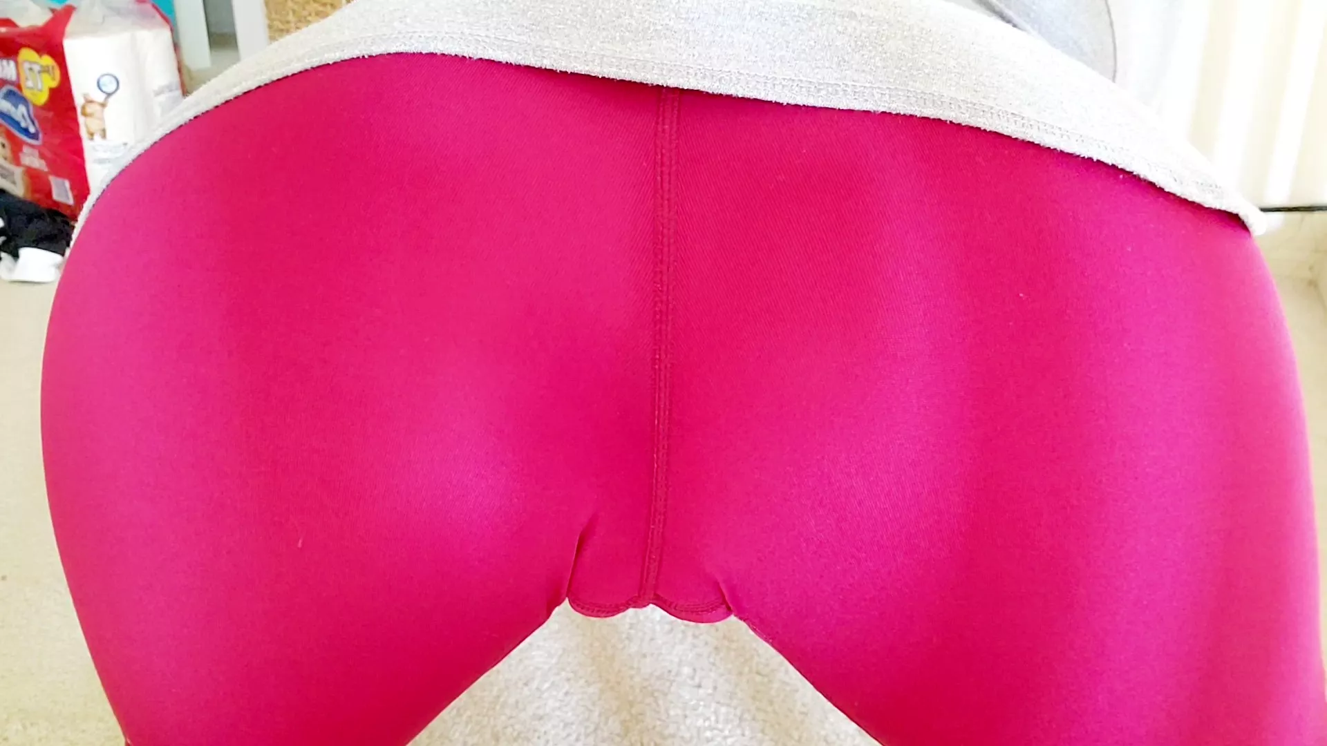 Red Yoga Pants Reveals A Puffy Pussy. posted by Buttonsnbows8