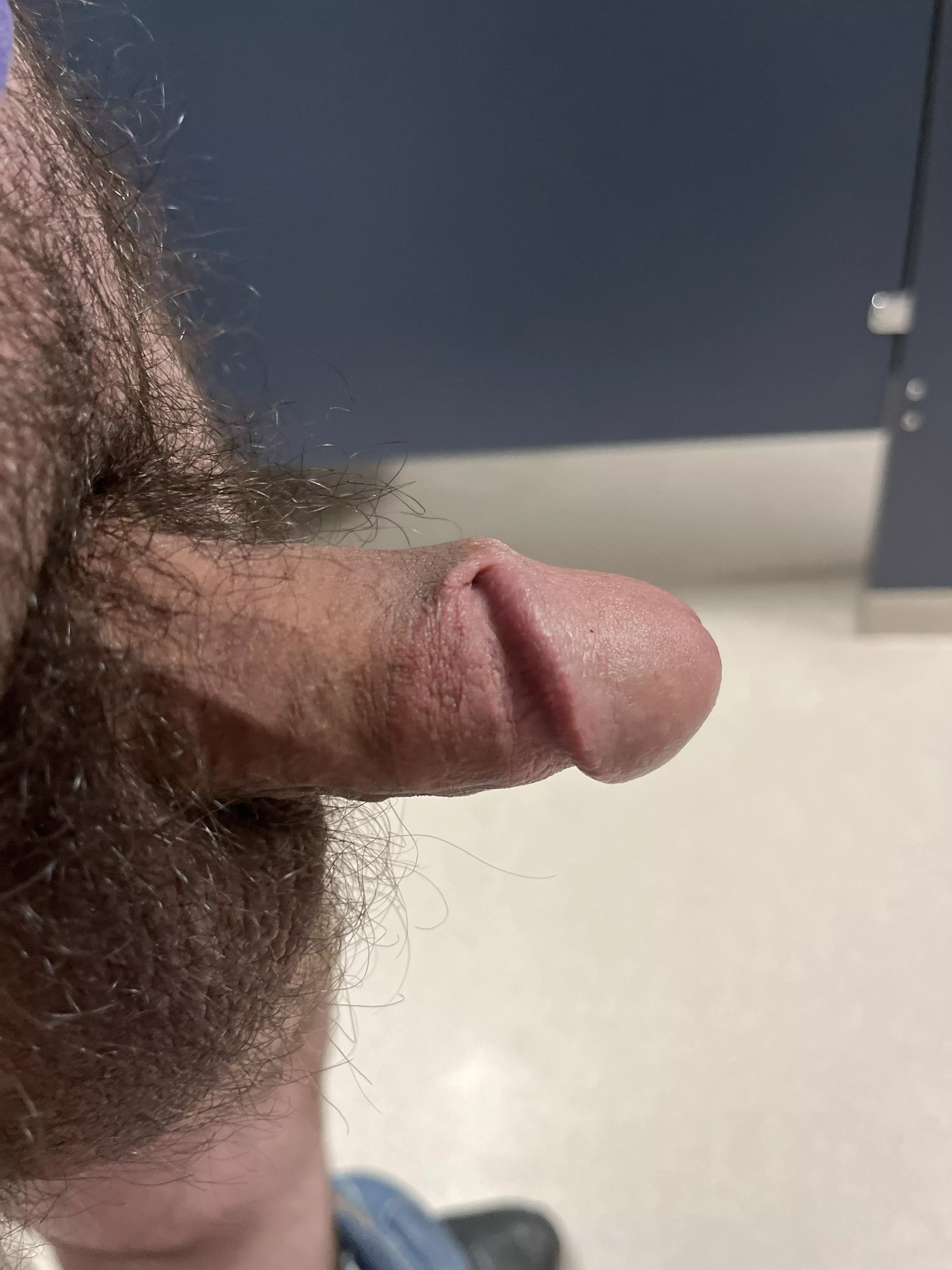 Reddit keeps doing this to me at work. Need a helping hand posted by NibblesBear107