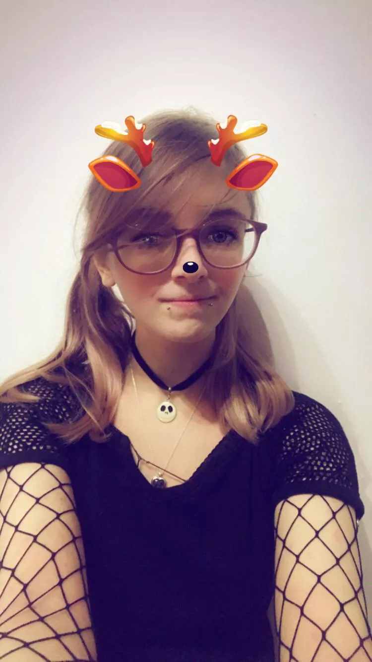 Reindeer filter ðŸ¥° does anyone else love the animal filters on sc? posted by i-ate-the-ether