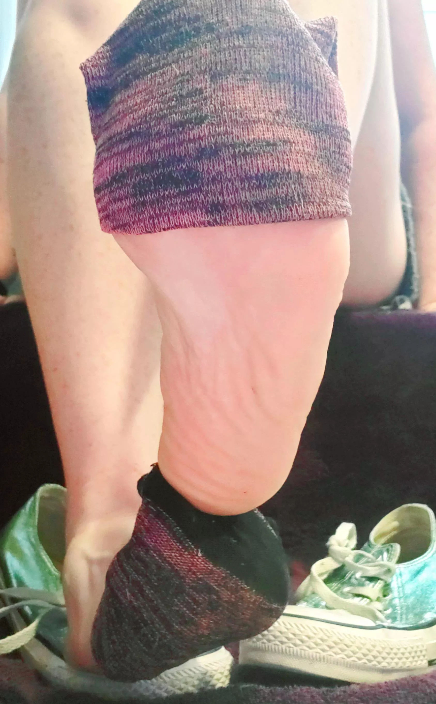 Releasing these sweaty soles from their captors after a long hot humid day... who wants to get a sniff?? 😉👄👅❤ posted by mombod1234