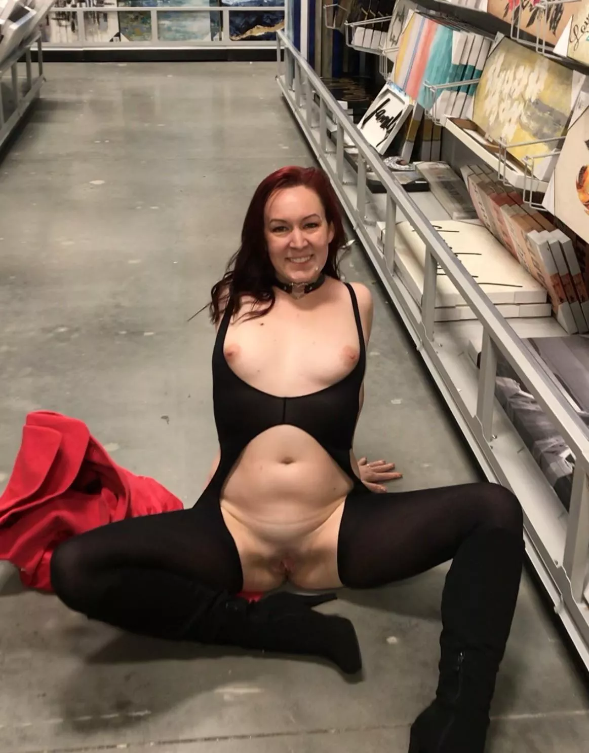 Retail cumslut posted by Vizzion0