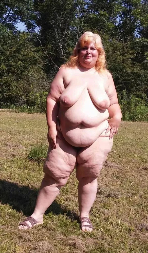 Retro shot of a blonde BBW nudist posted by Udderluvr2020