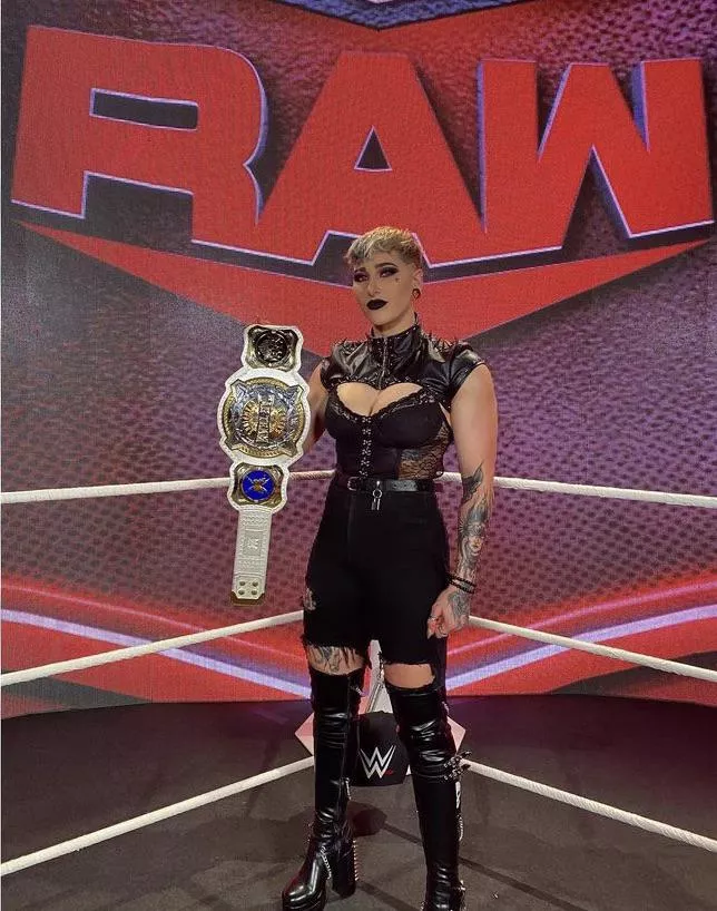 Rhea Ripley posted by xxtmoney619xx