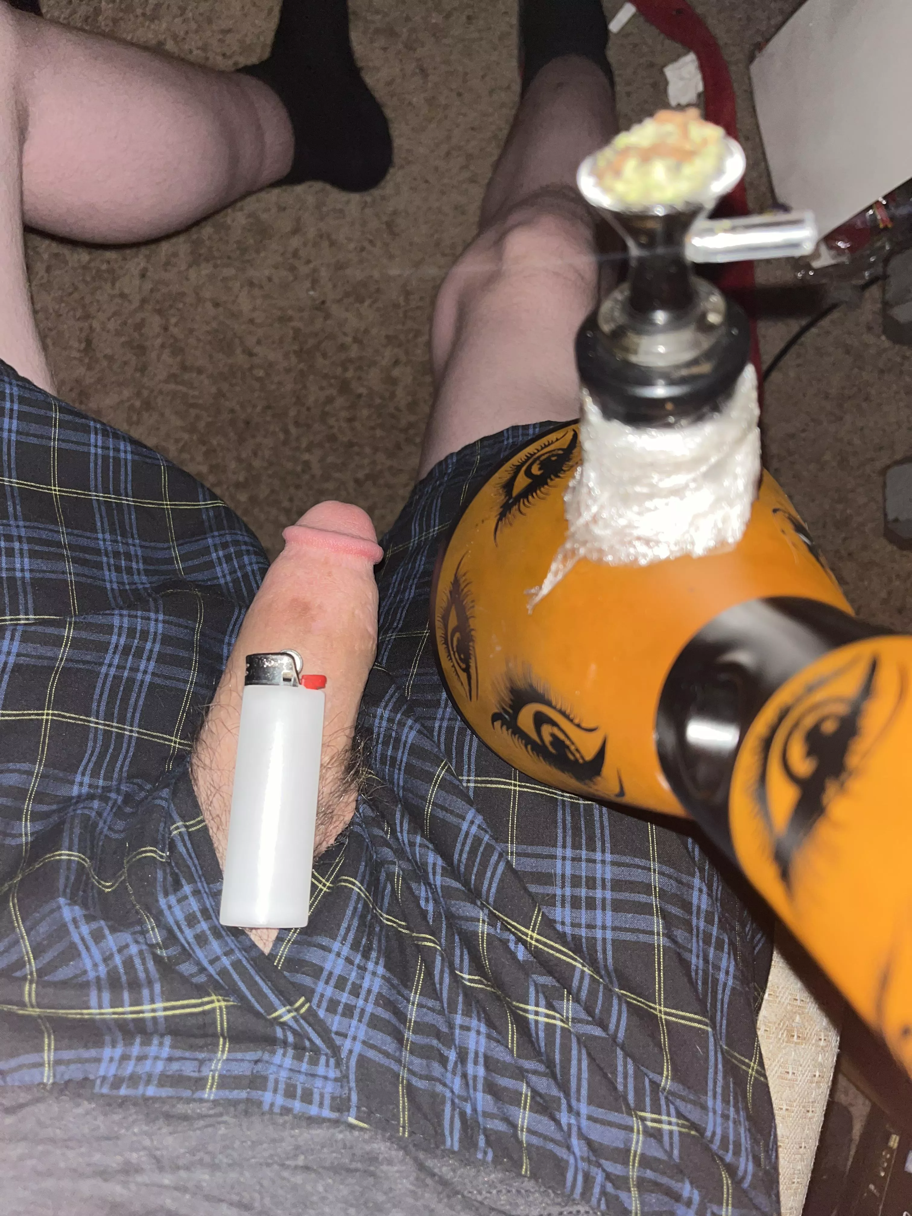 Right as I[M] About to light up posted by Pm-me-pussyorfeet