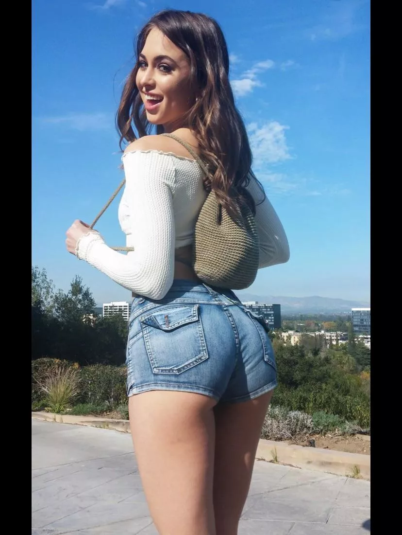 Riley Reid looking adorable, anyone want to share her butthole? posted by newwhothis