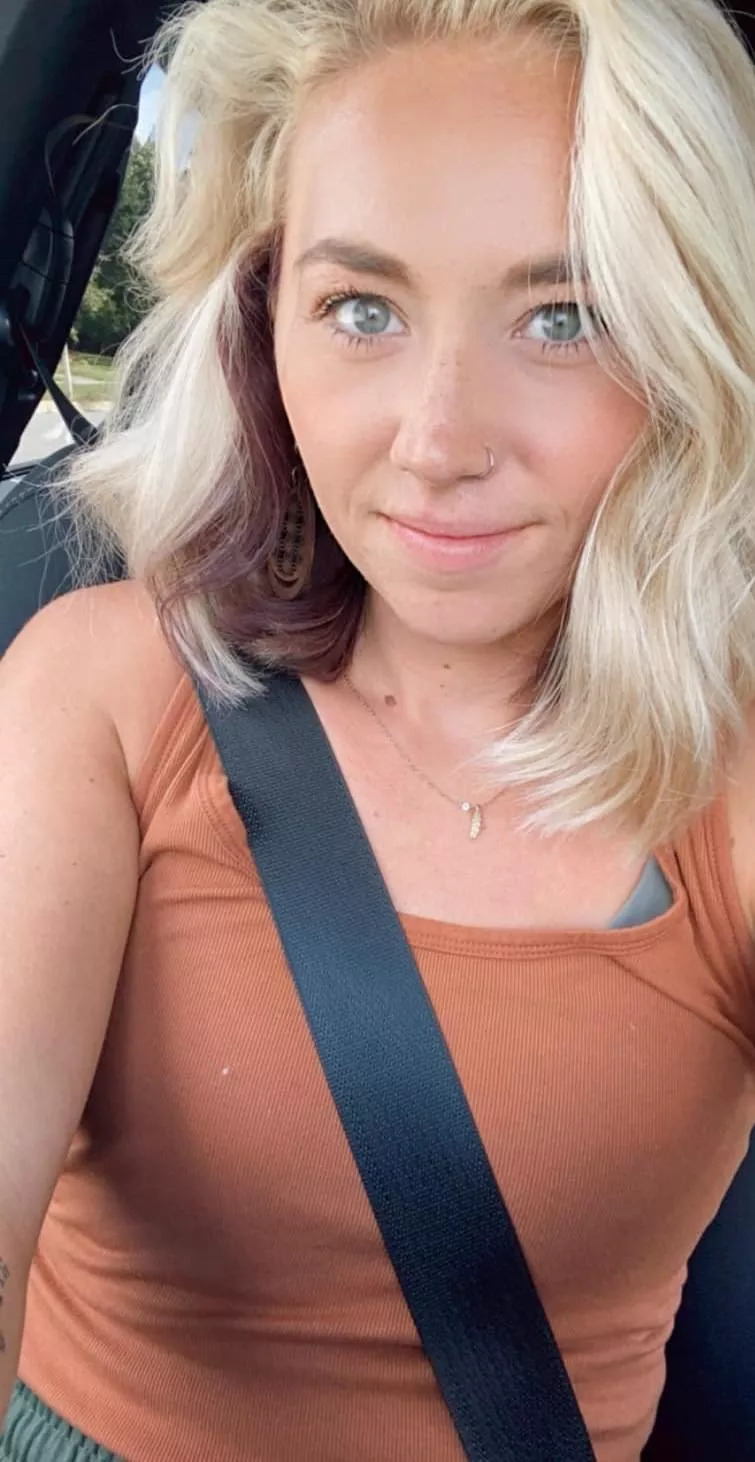 Road trip blonde posted by Thr1ll_seeker