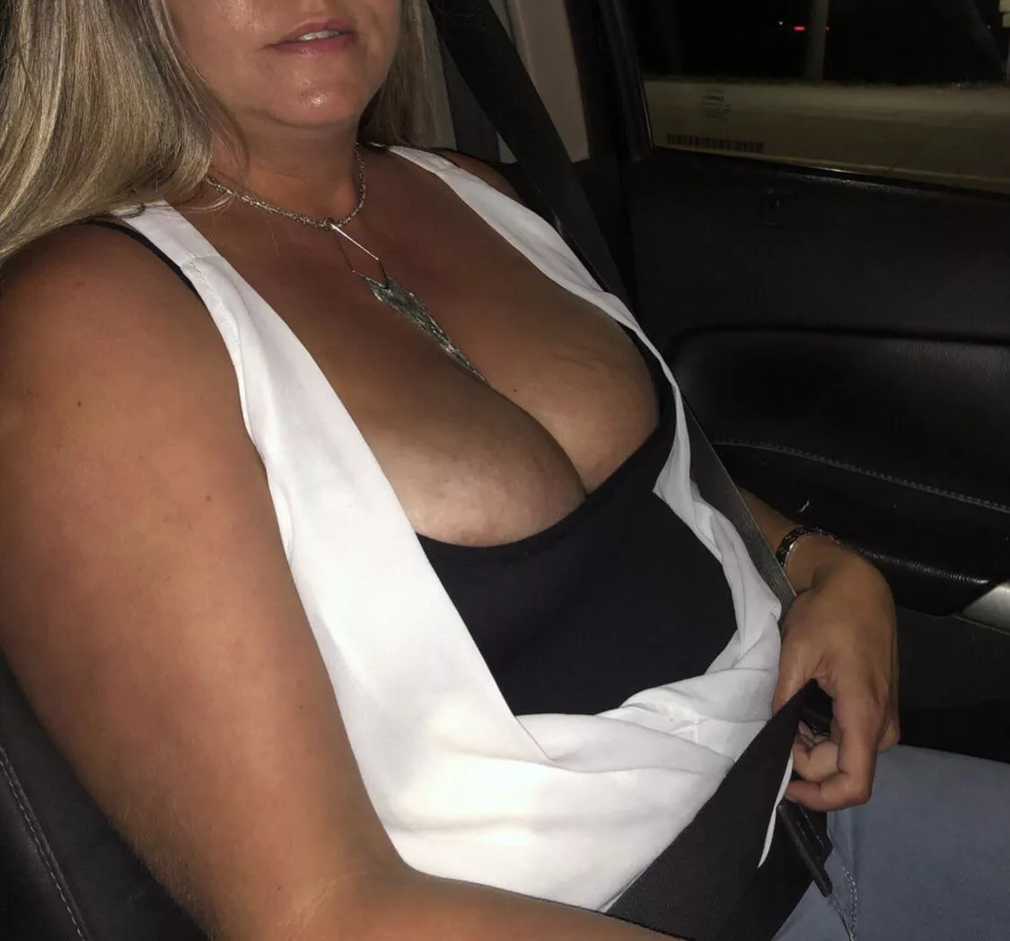 Road trips are more fun with cleavage ðŸ˜‰ posted by hotandwet0alt