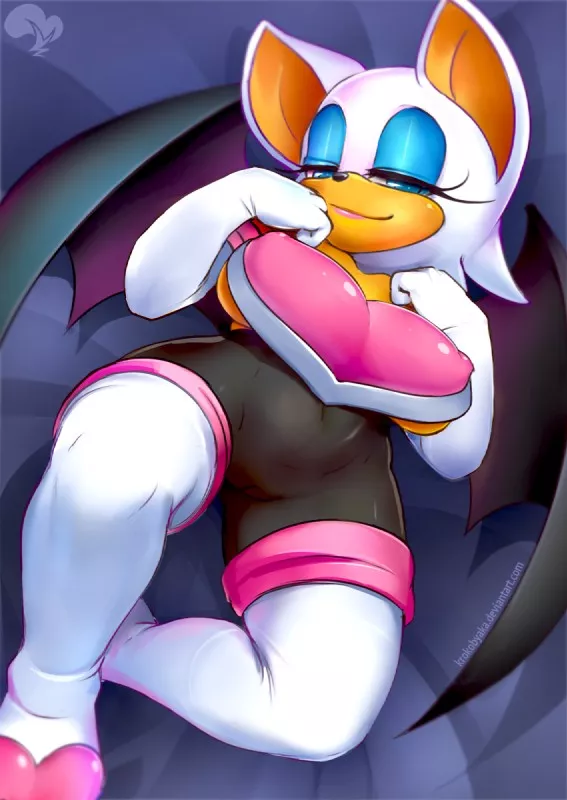 rouge the bat (krokobyaka) [sonic] posted by Haipantsu