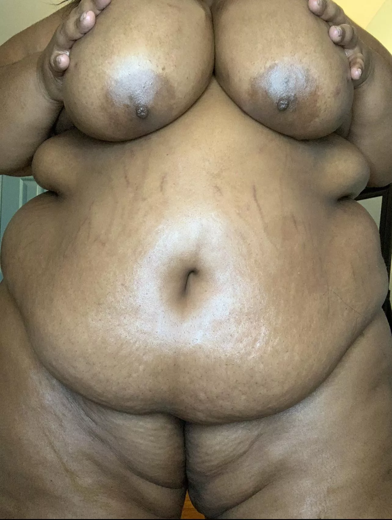 Rub your dick against this belly posted by jangels11