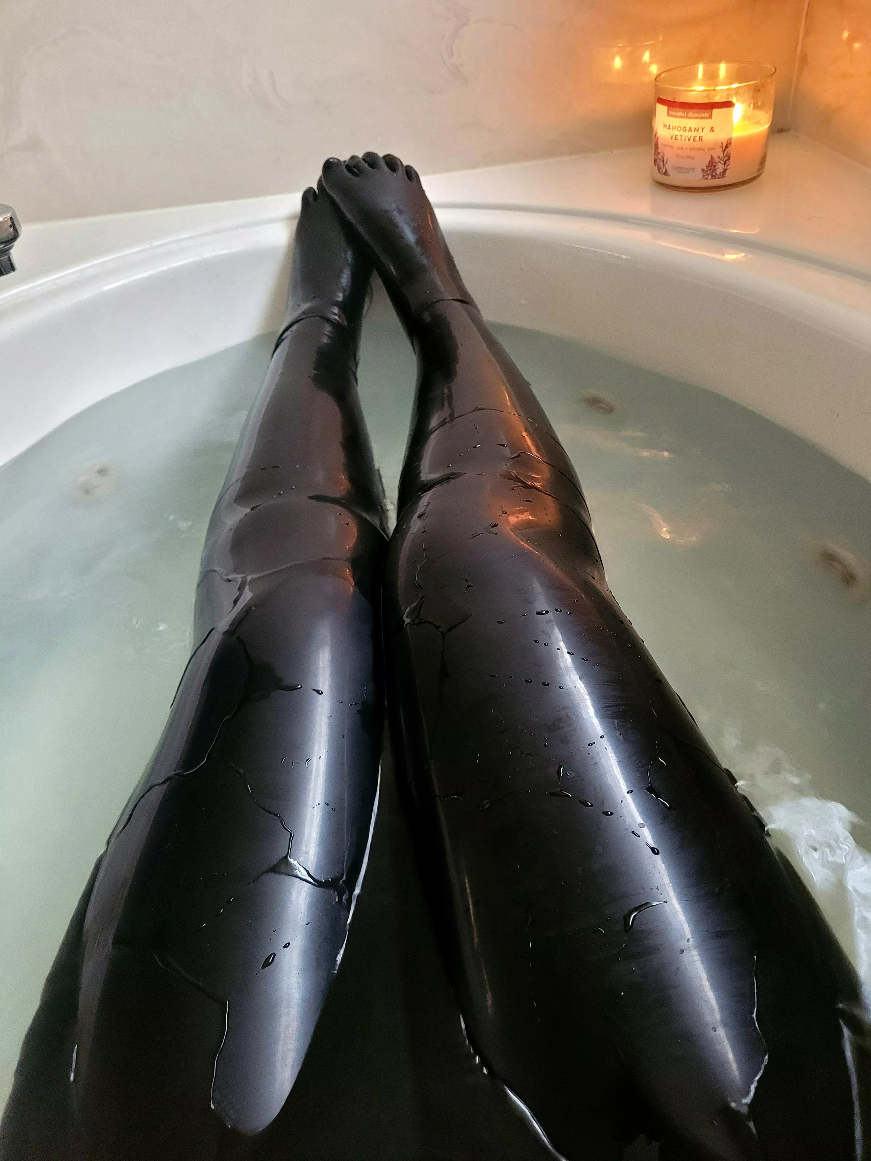 rubber bath 🥰 posted by SweetheartLatex