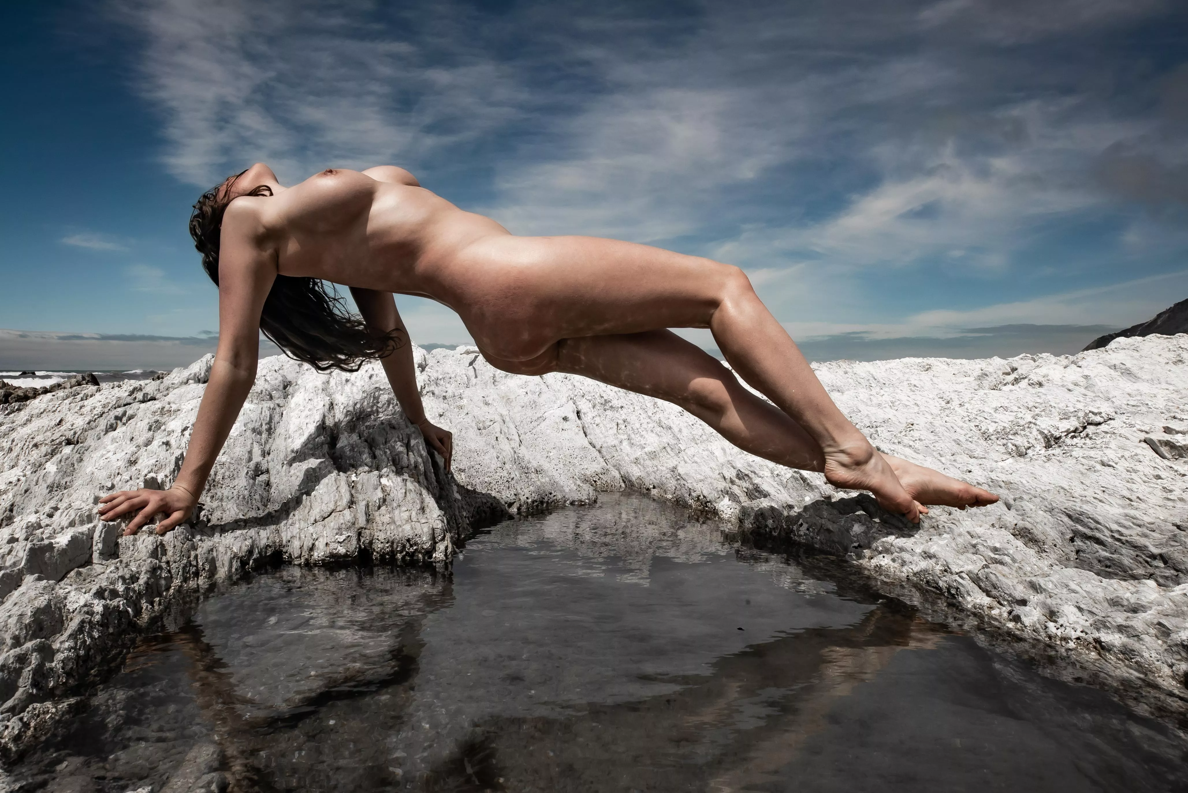 Ruby straddles Waipapa Bay posted by Poseurs