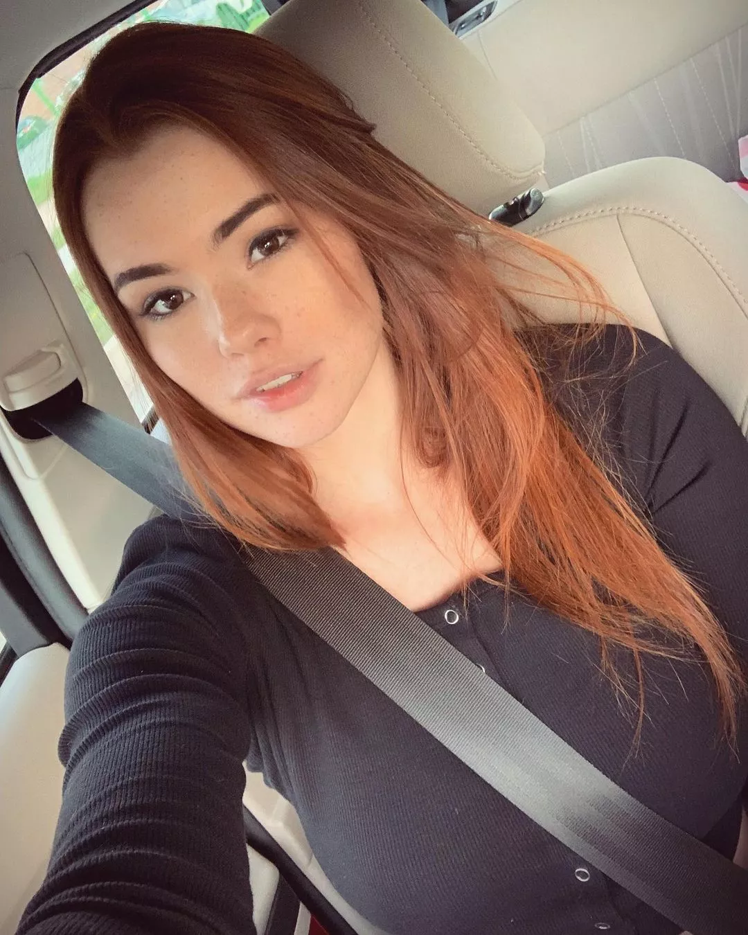 Sabrina Lynn posted by poluza112