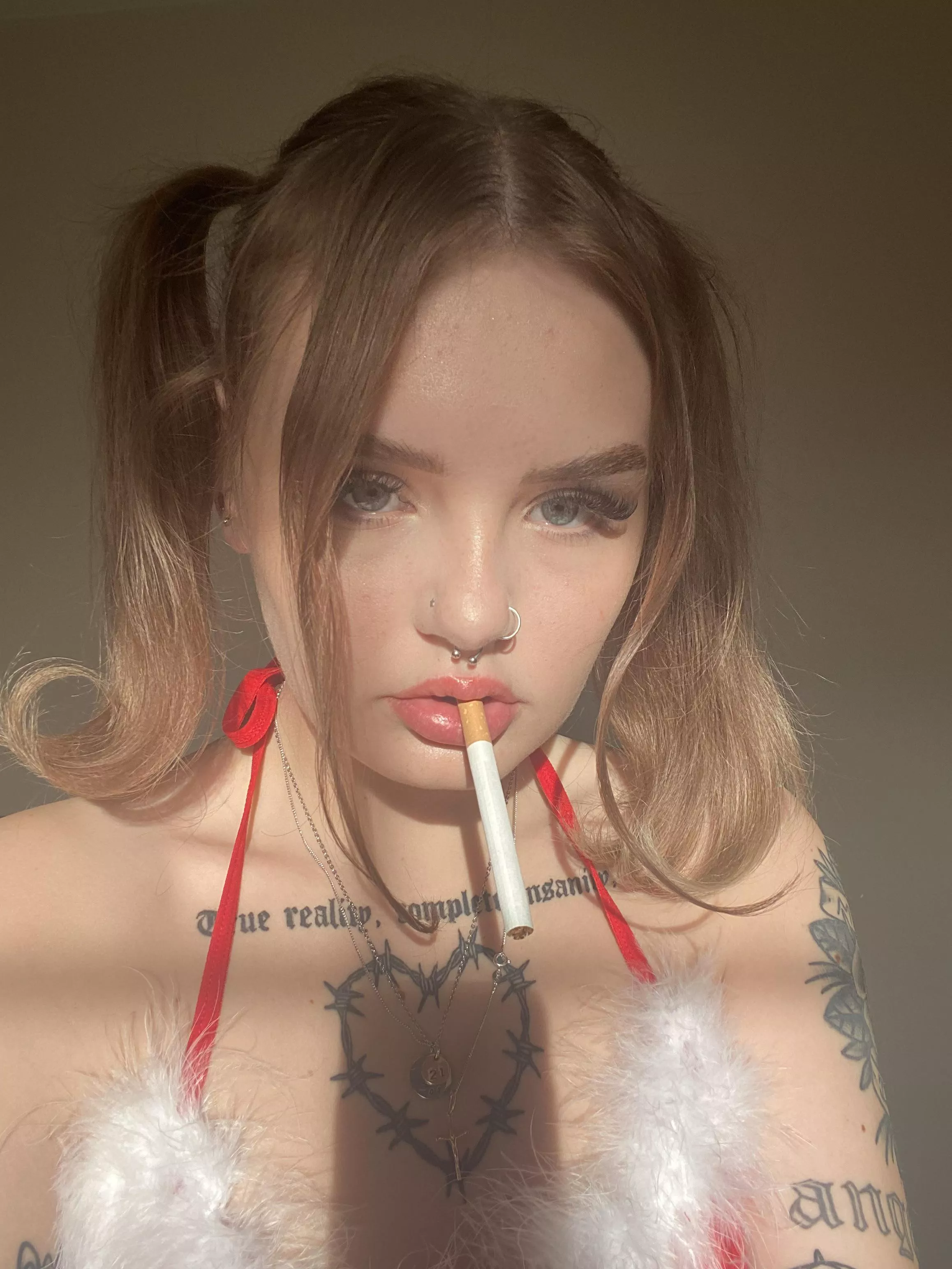 santa’s smoking slut🎁 posted by barbwirefindomme