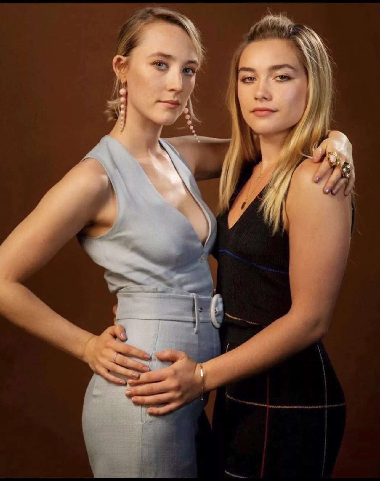 Saoirse Ronan and Florence Pugh posted by olenhmrk