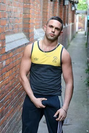 “Scally bulge” … posted by neilfromsydney2003