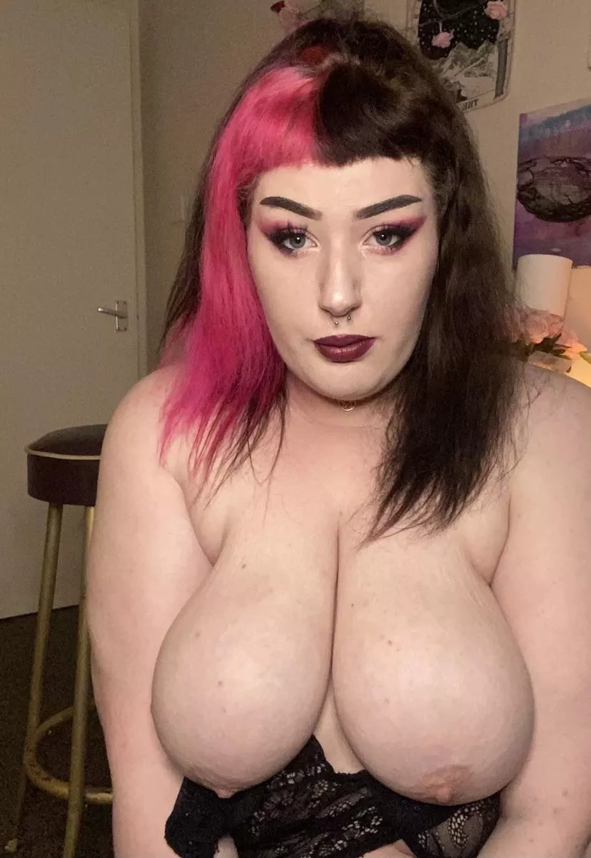 Scottish big tiddy goth gf posted by Adventurous-Load-239