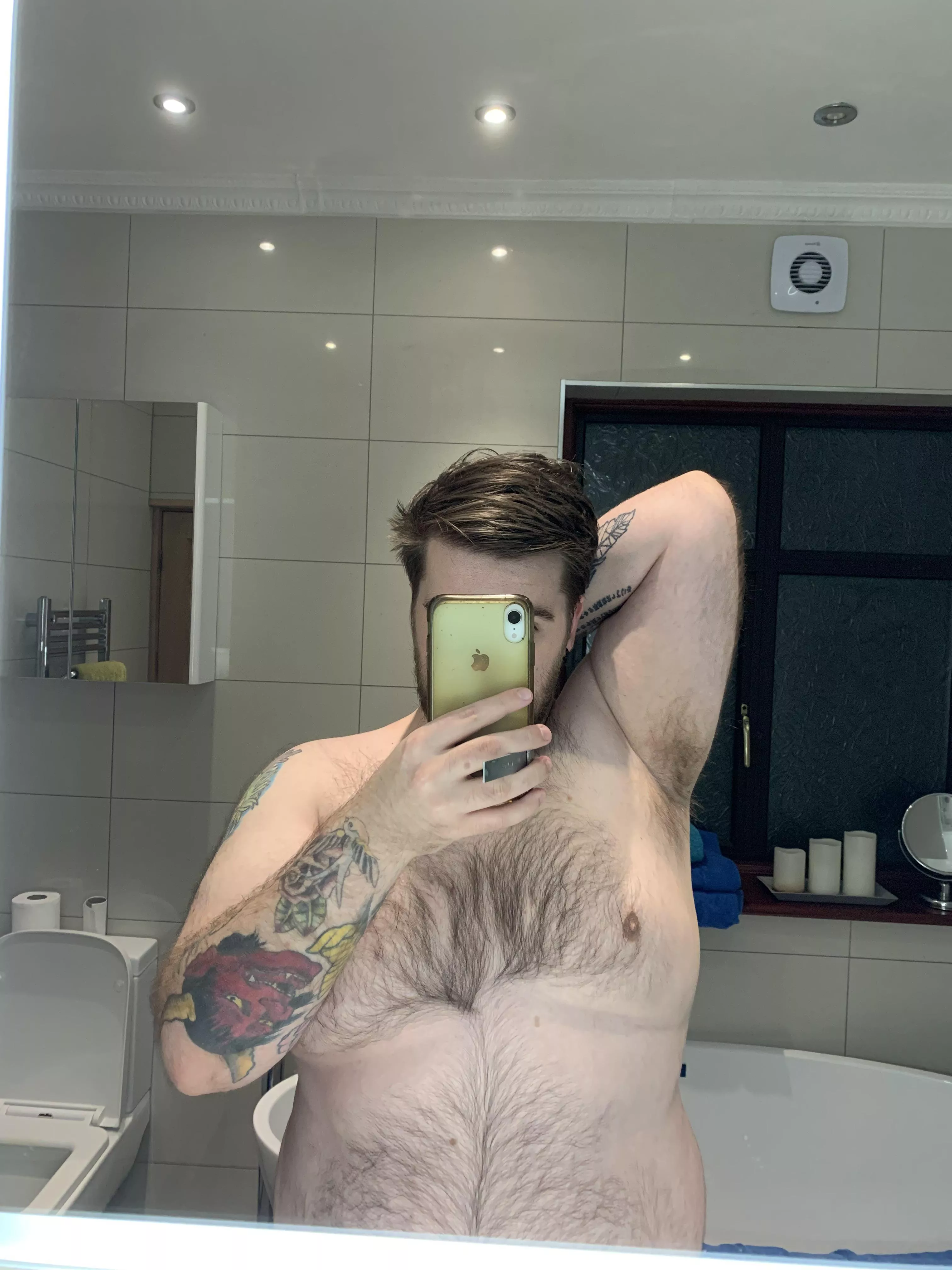 Seeing as the top less mirror photo went down so well last time…..have another. Look real hairy here posted by SpuntTunker