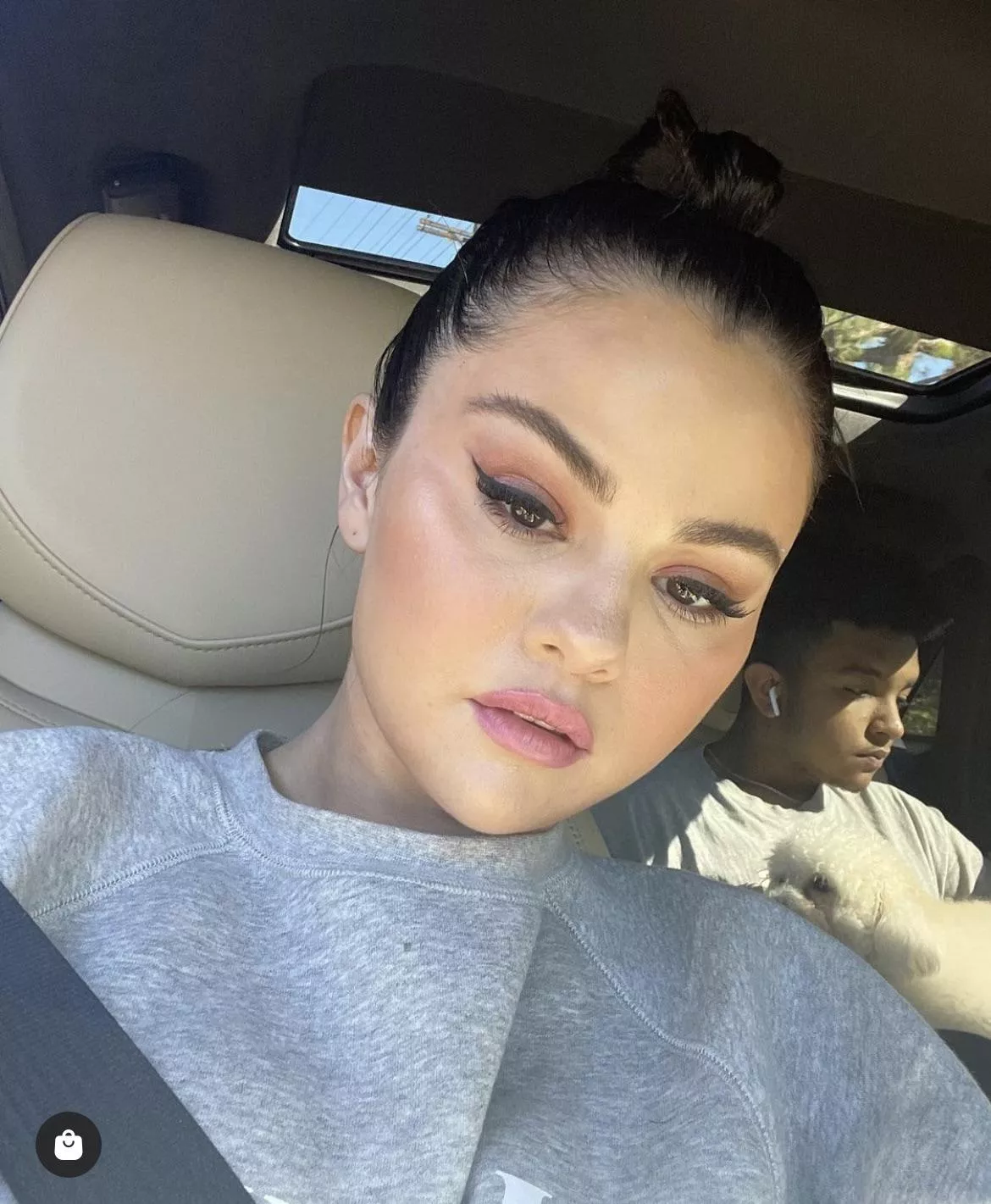 Selena Gomez turned into a botched bimbo posted by upsidedown30