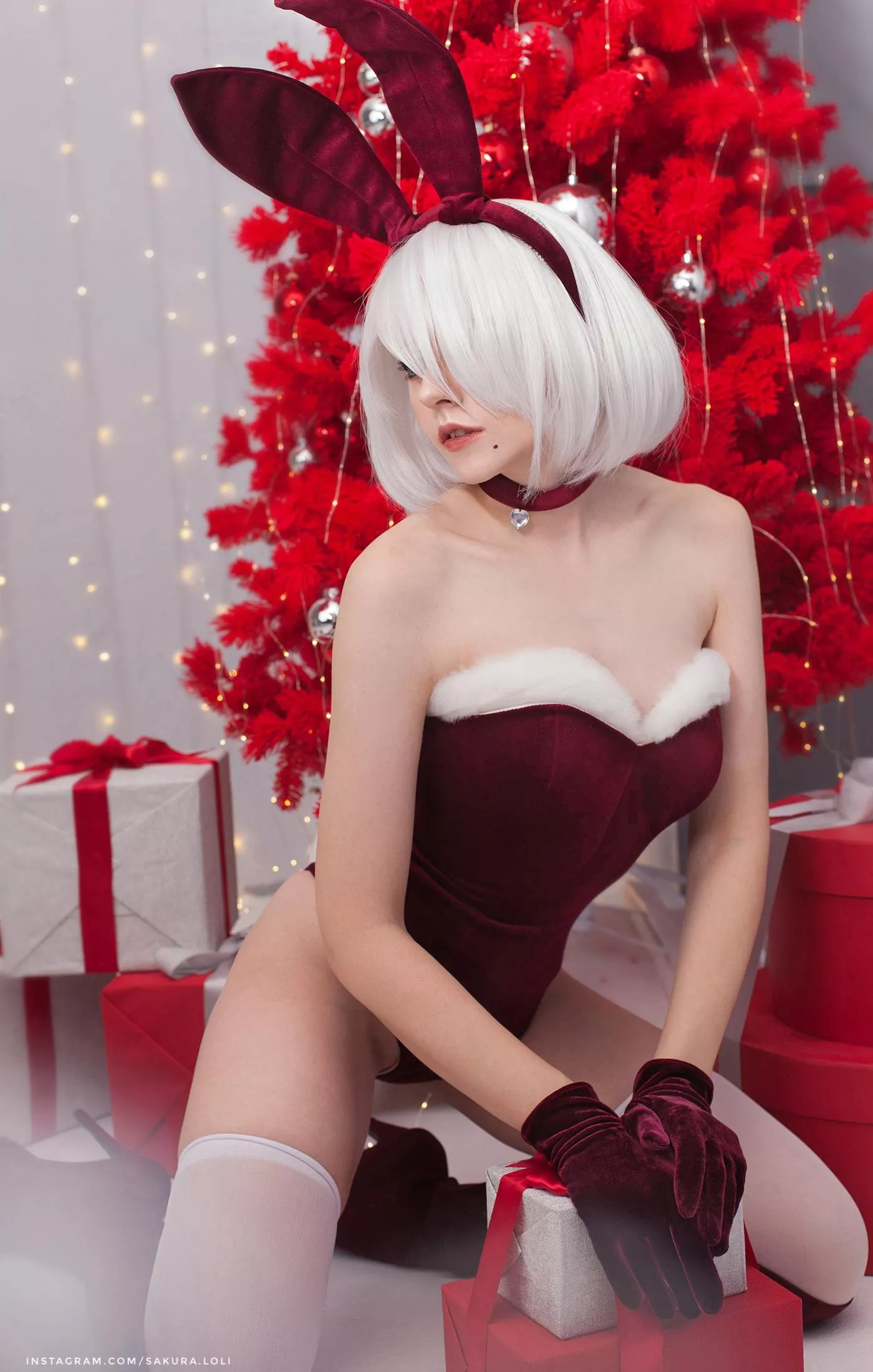 [self] Christmas 2B cosplay by Sakura Loli posted by Sakura-Loli