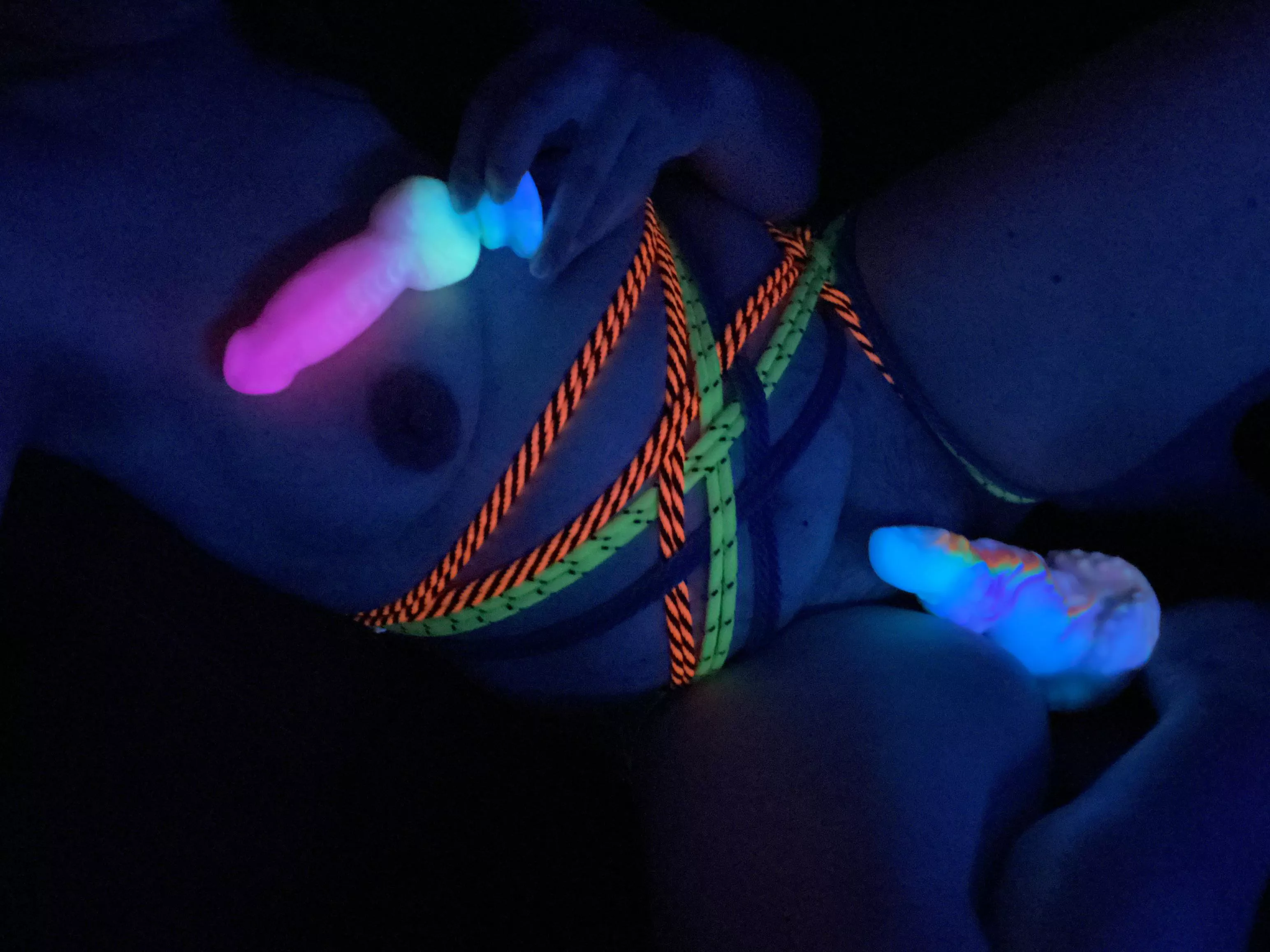 Self tie and playing with some UV toys. So much fun! posted by Satanur1