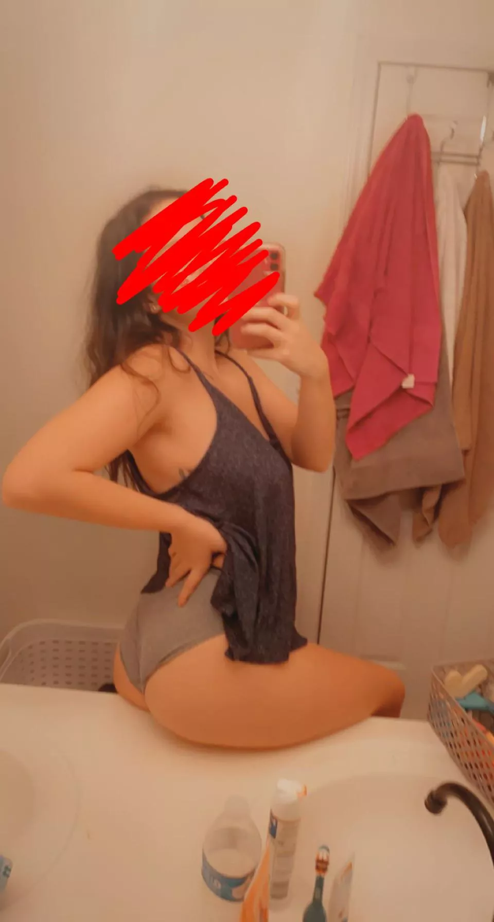 [selling] add me on snap @ lunababygirl09 if you wanna see some sexy content or just wanna play 😈😈 posted by kmarie1999