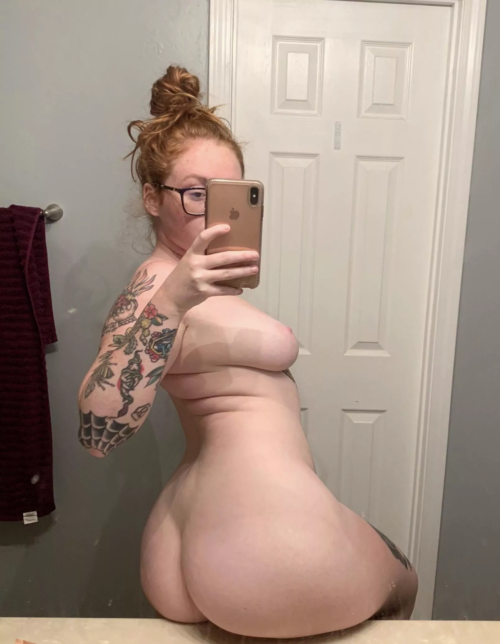 [SELLING] Cheap Prices 🍓 customs, sexting, premium snapchat, GFE, vidchat and more. 🍓 SERIOUS BUYERS ONLY 🍓 Kik me @ gingerxxxbr3ad | Snap me @ gingerxxxbread. 🍓🍓 posted by gingerxxxbread