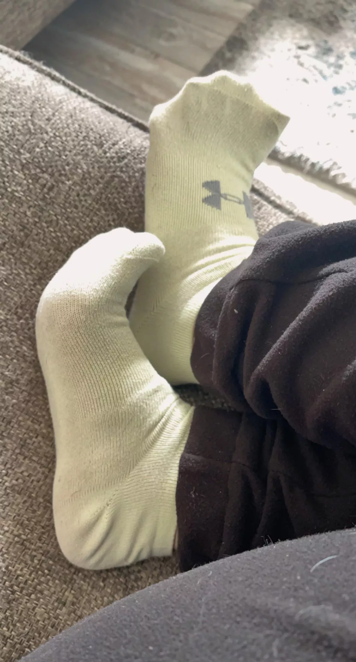 [selling] thin and smelly socks are airing out after a nice long workout session ☺️ posted by Misslux25