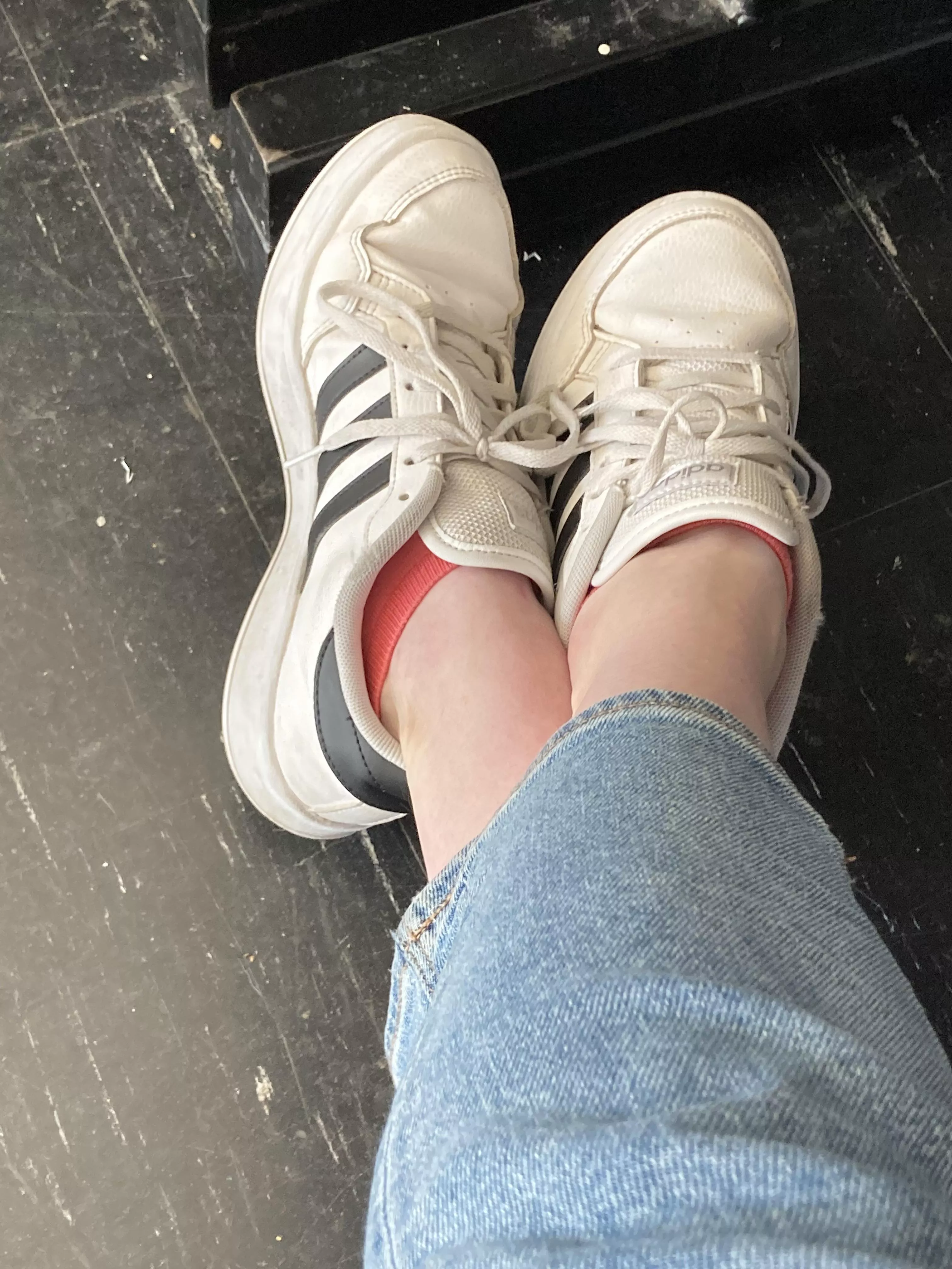 selling this pair of well loved adidas trainers. worn them all summer and boy do they smell like it! free pair of socks included [selling] [us] posted by daisydreamgirl20