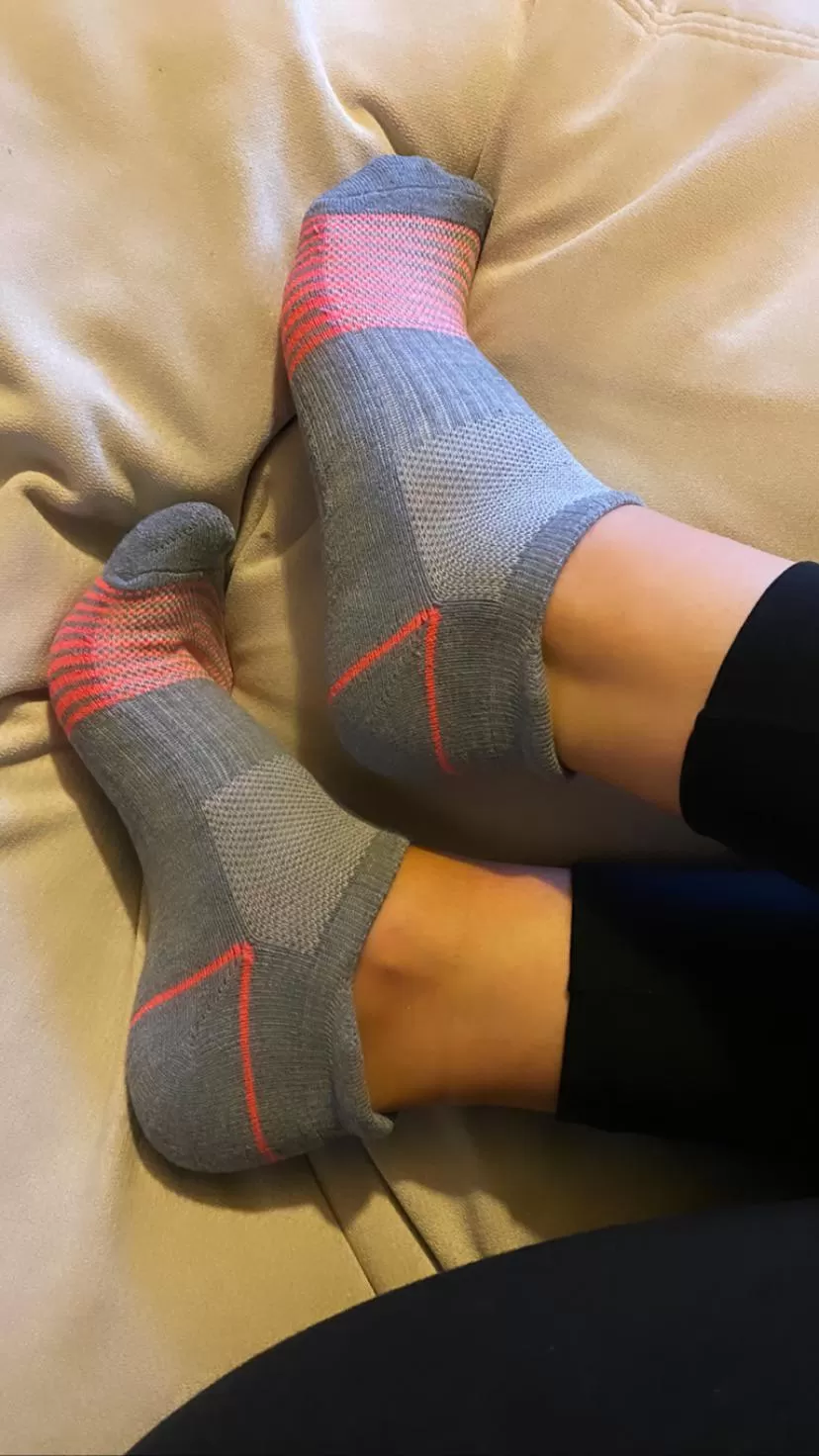 Seriously the most comfortable socks I own right now 😍 posted by tellii_xoxo