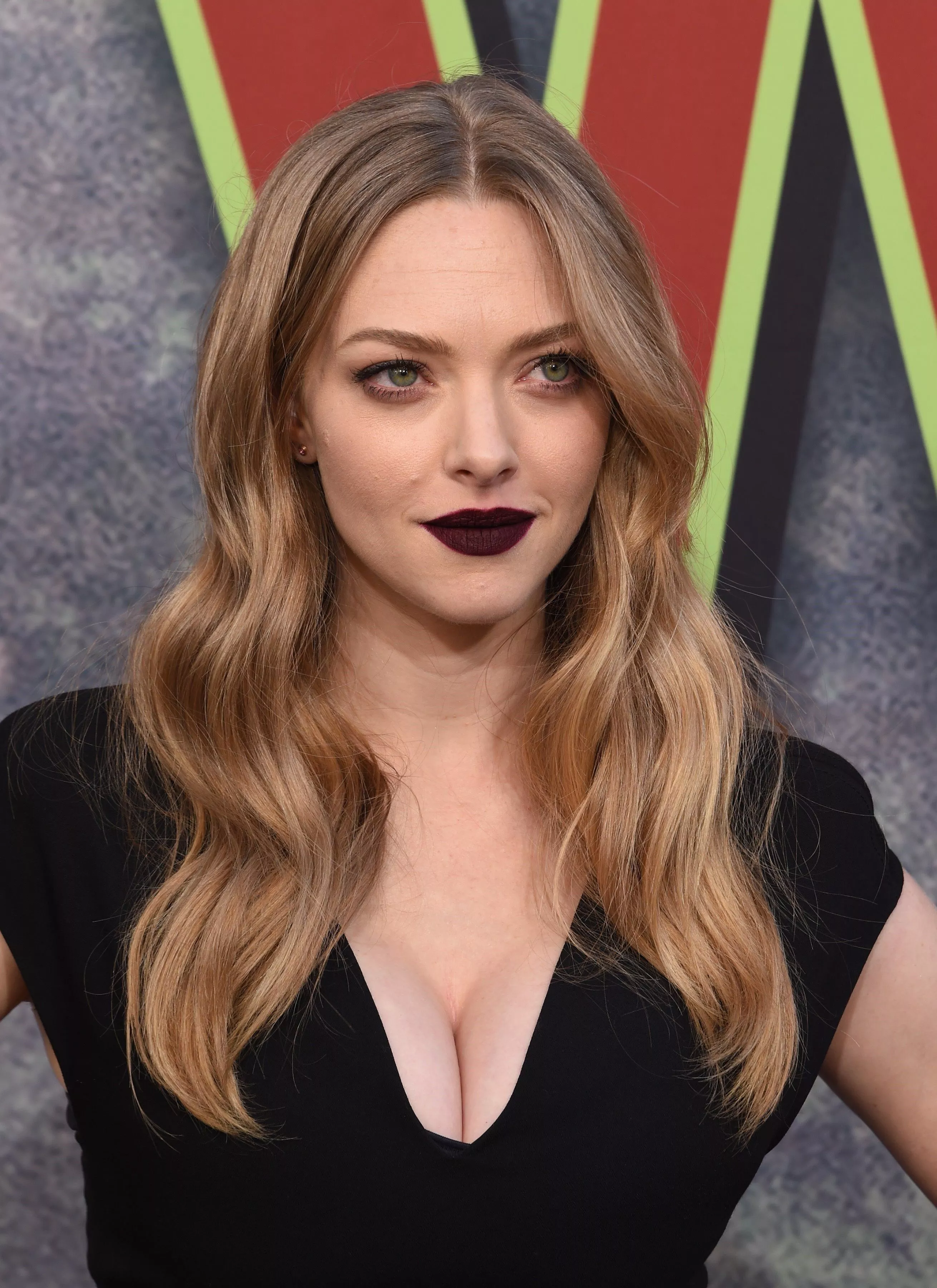 Sexy and hot ðŸ”¥ Amanda Seyfried posted by BoobsandTitsLovers