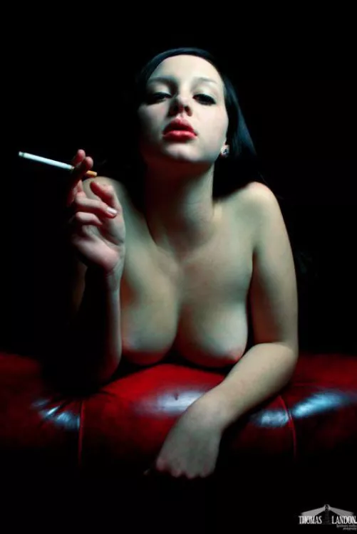 Women Smoking Nude