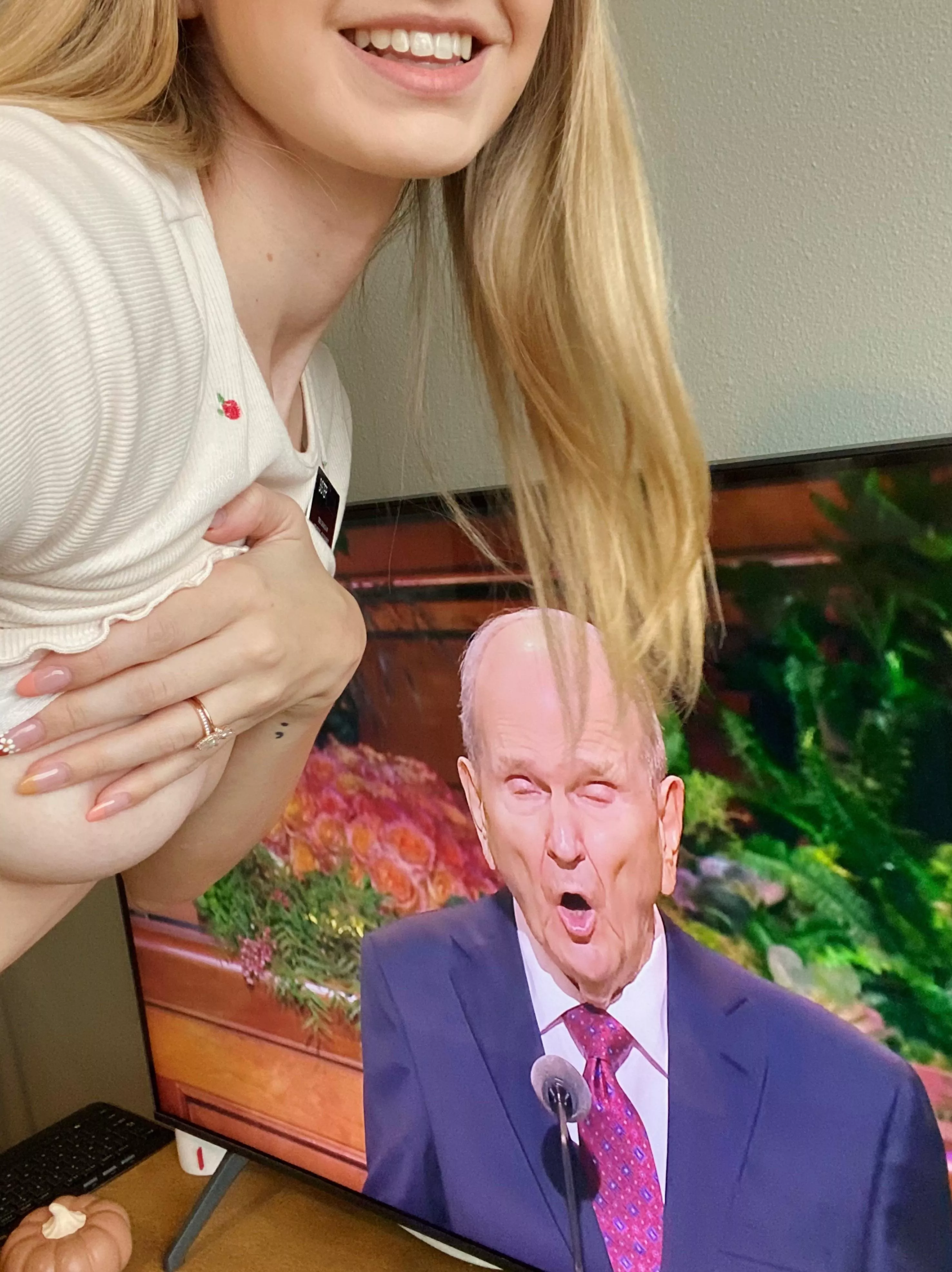 sharing my mormon missionary tits with the mormon prophet posted by flatlacroix2