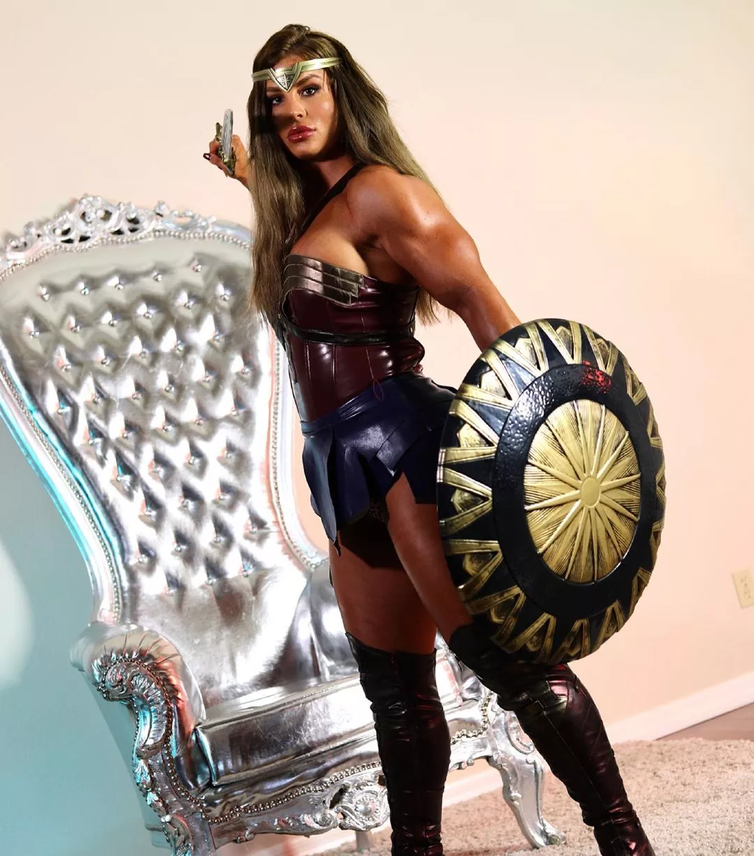 Sheena Wrestler as Wonder Woman posted by lhwchamp