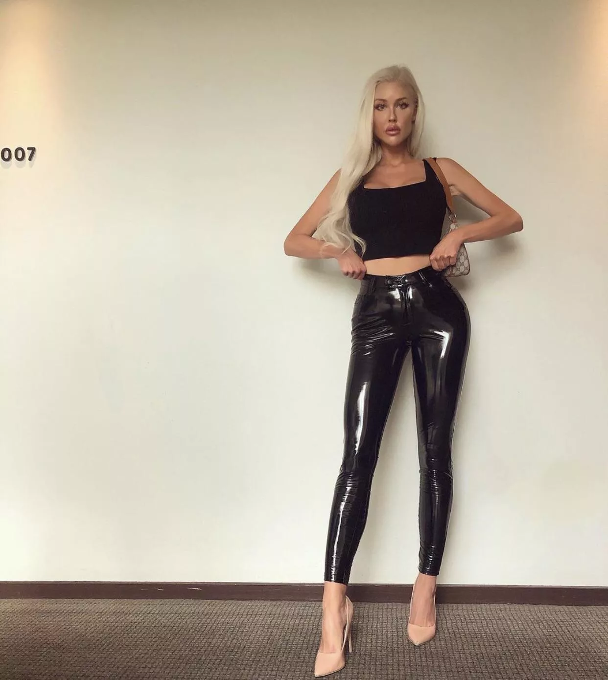 Shiny pants posted by 88throwaway44