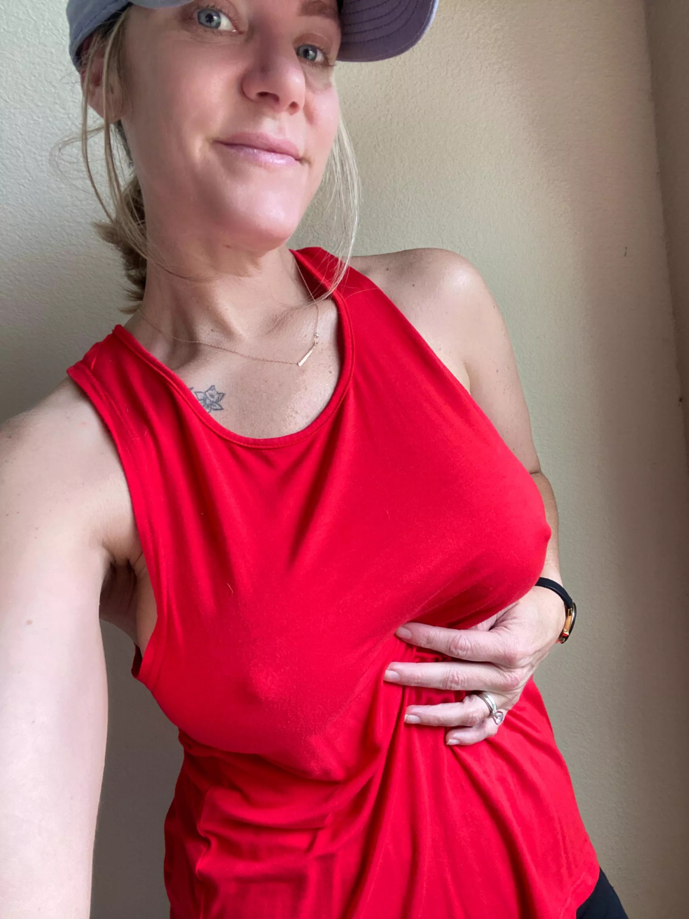 Short arms, great Titsâ€¦ Acceptable combination? posted by TheRedwood2